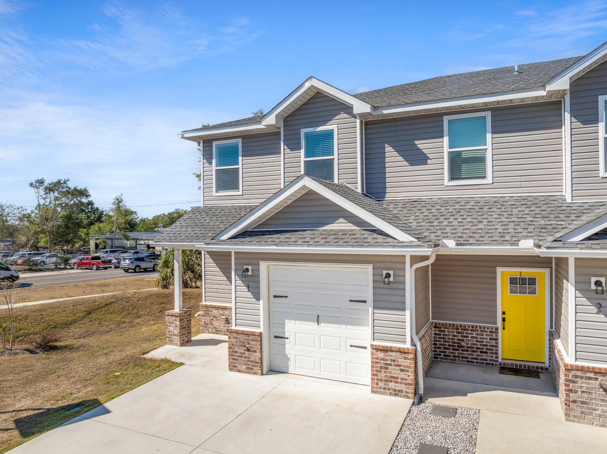 Praiseworthy Drive - Residential