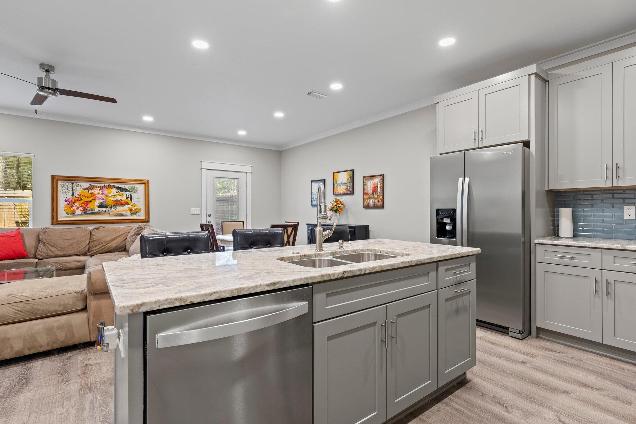 Praiseworthy Drive - Residential