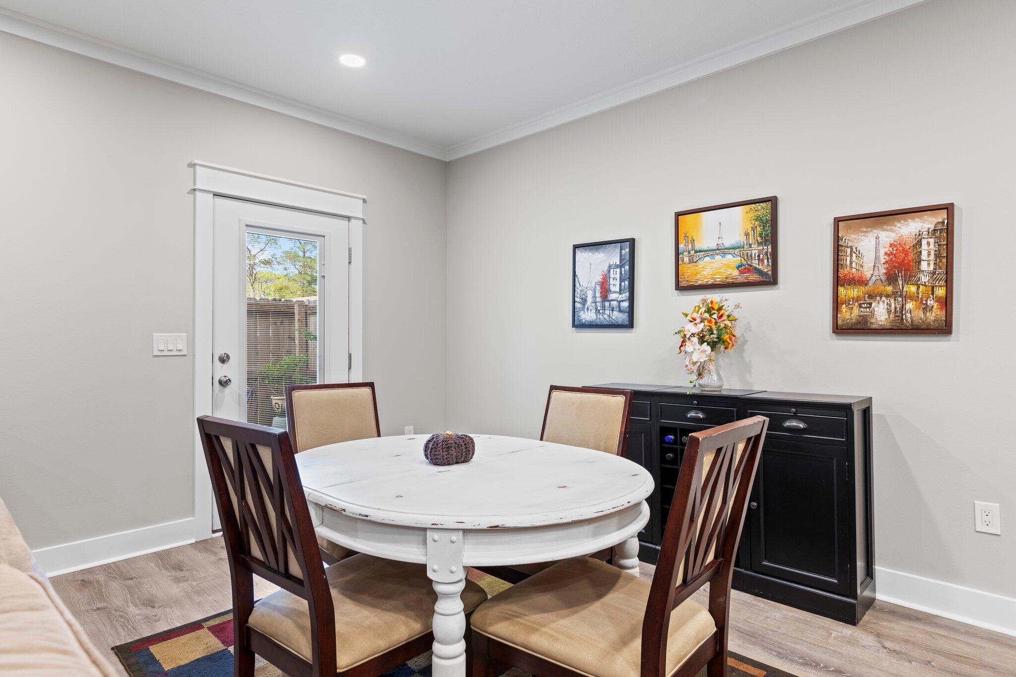 Praiseworthy Drive - Residential