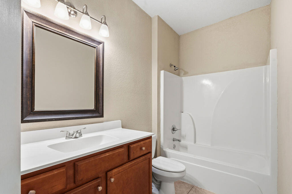 Savannah Heights T/H - Residential