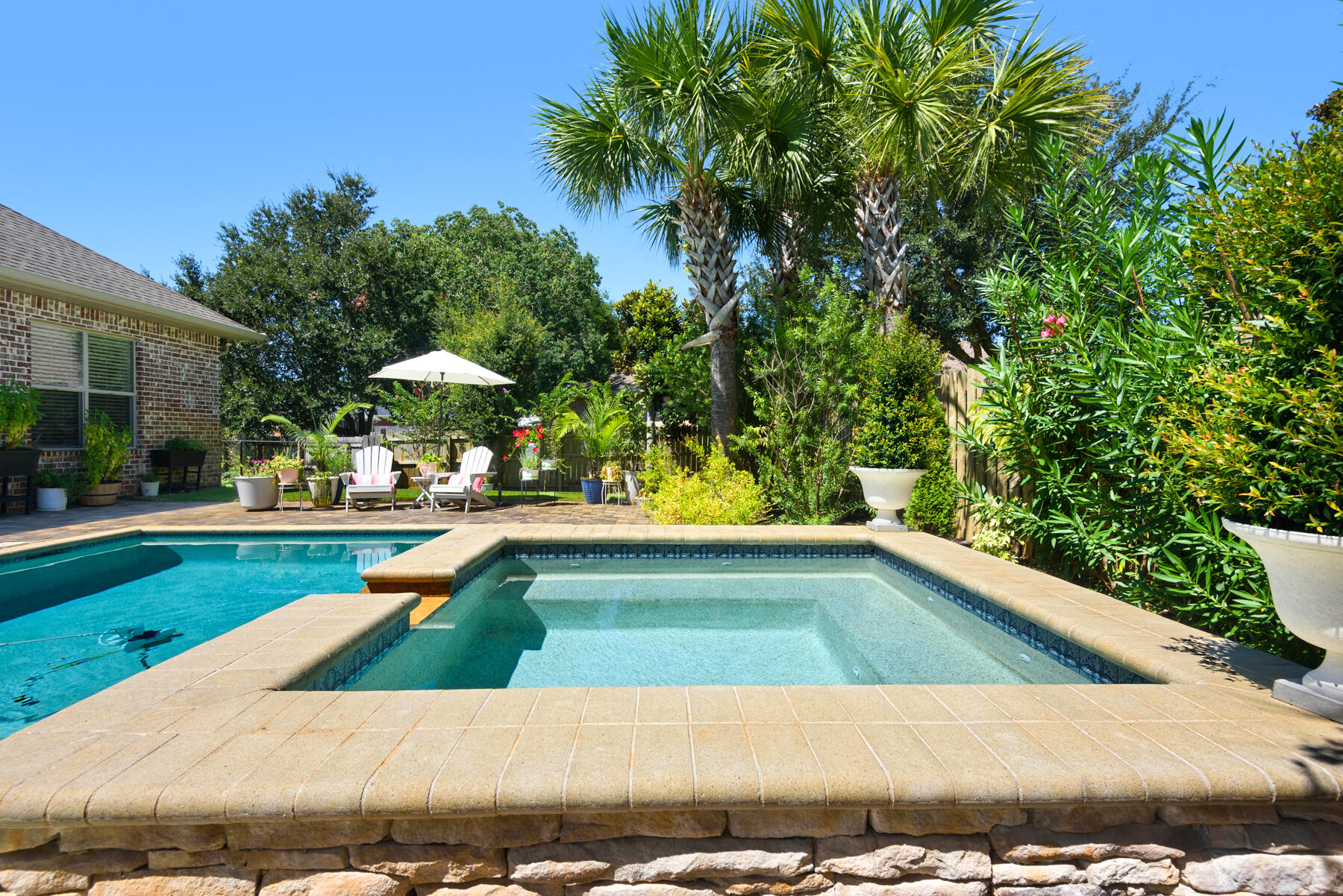 CAMELLIAS - Residential