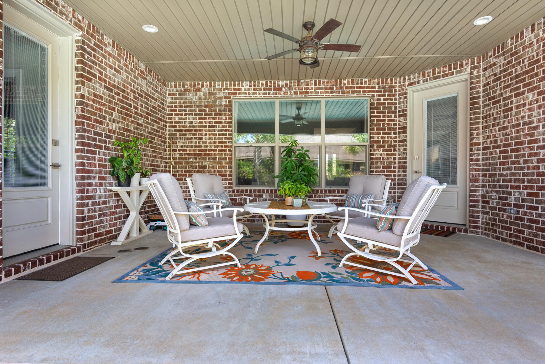 CAMELLIAS - Residential