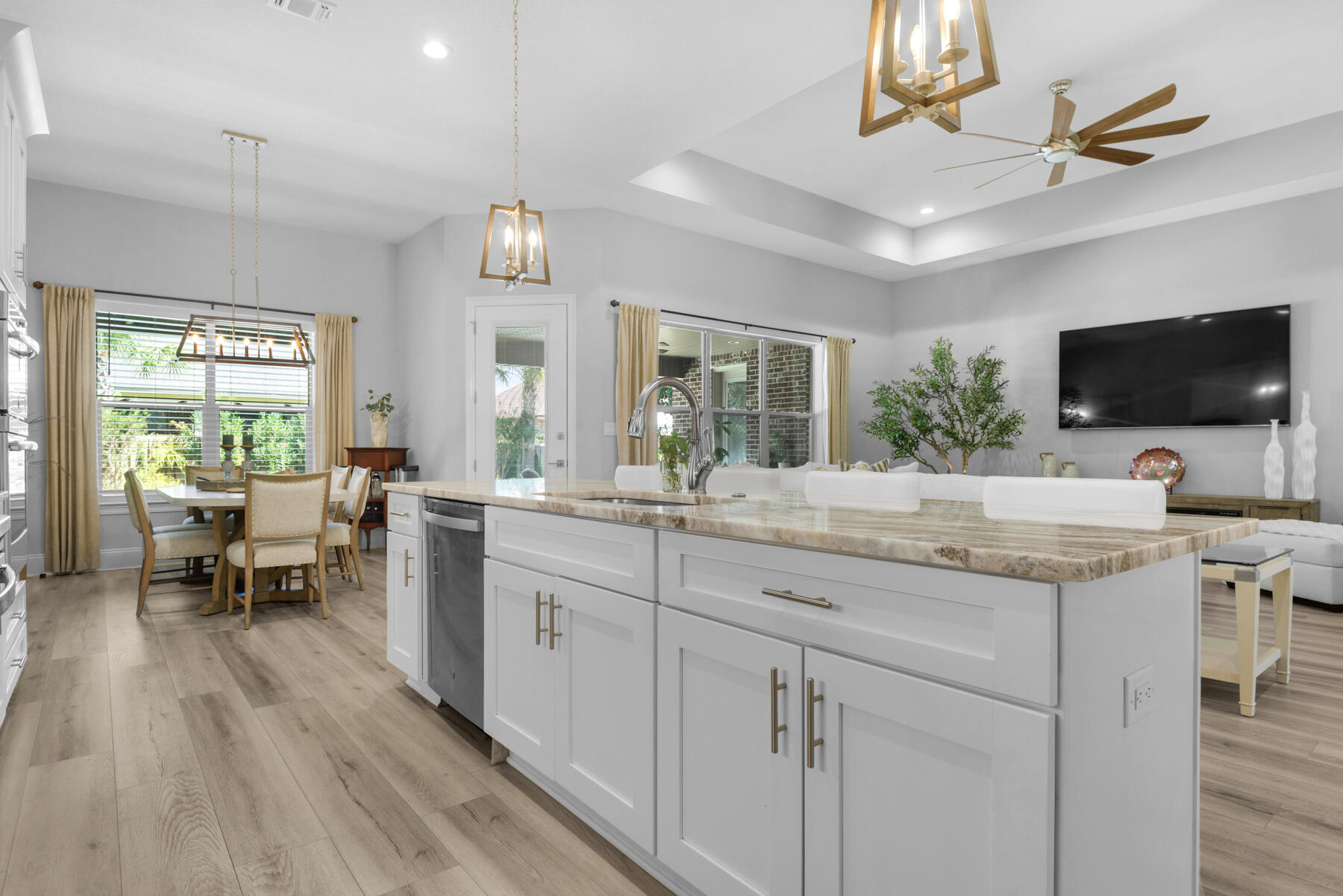 CAMELLIAS - Residential