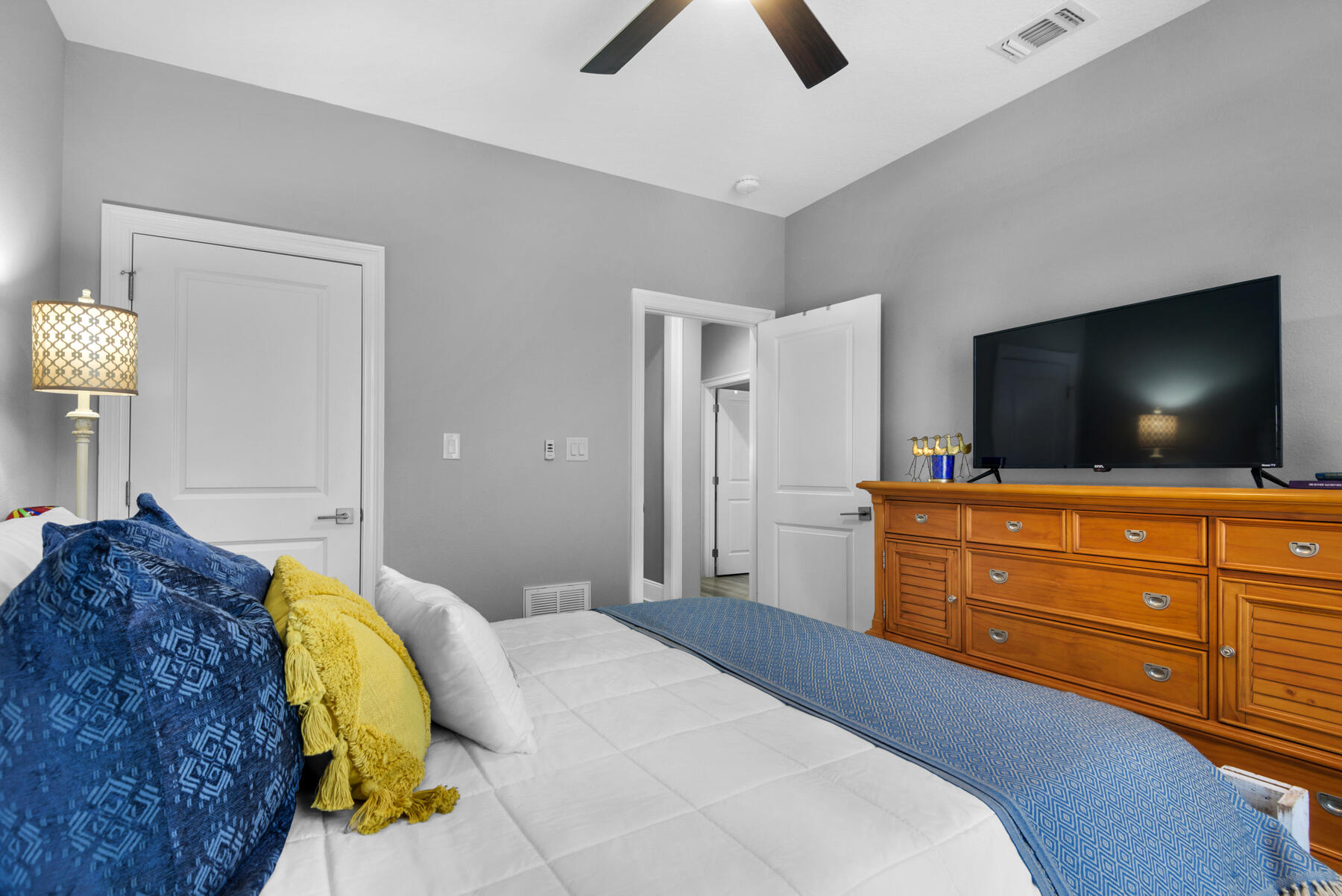 CAMELLIAS - Residential