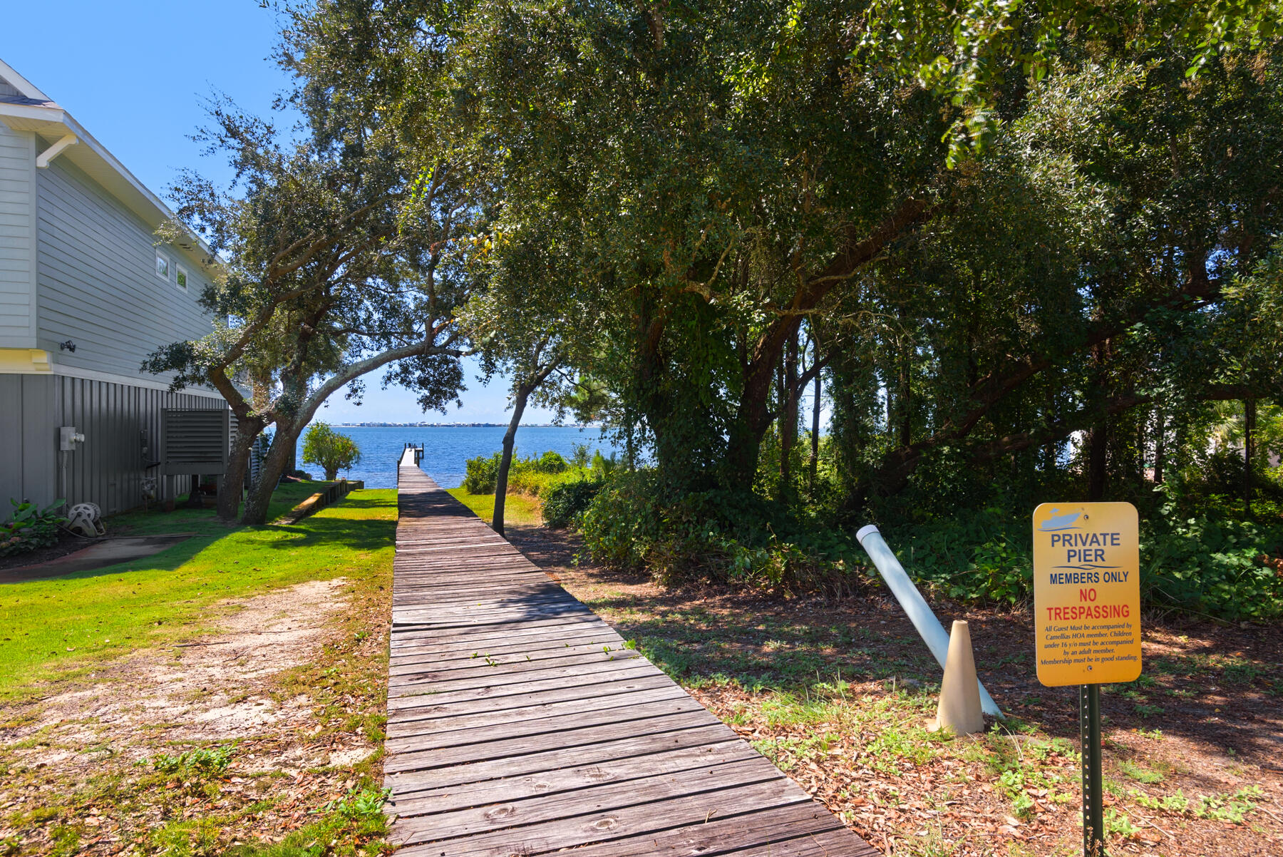 CAMELLIAS - Residential