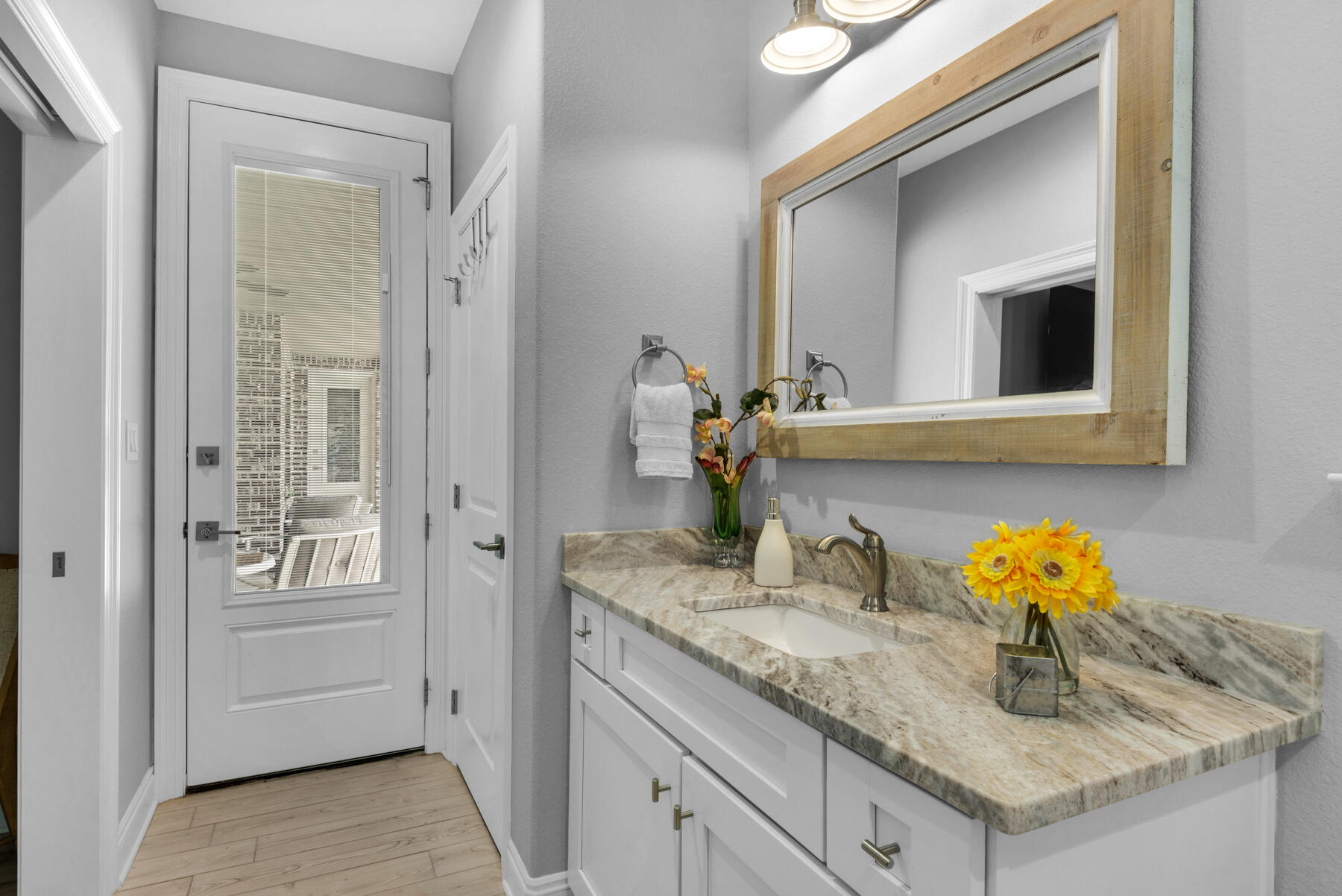 CAMELLIAS - Residential