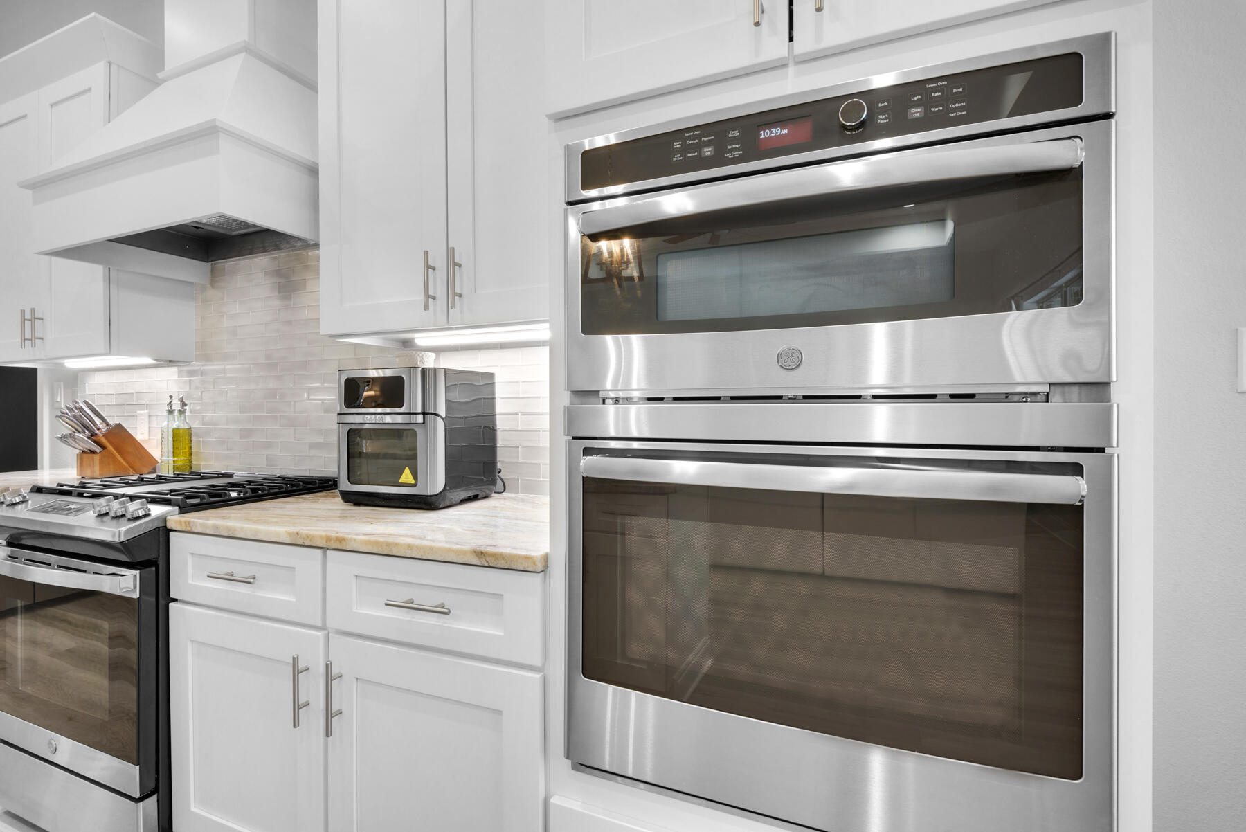 CAMELLIAS - Residential