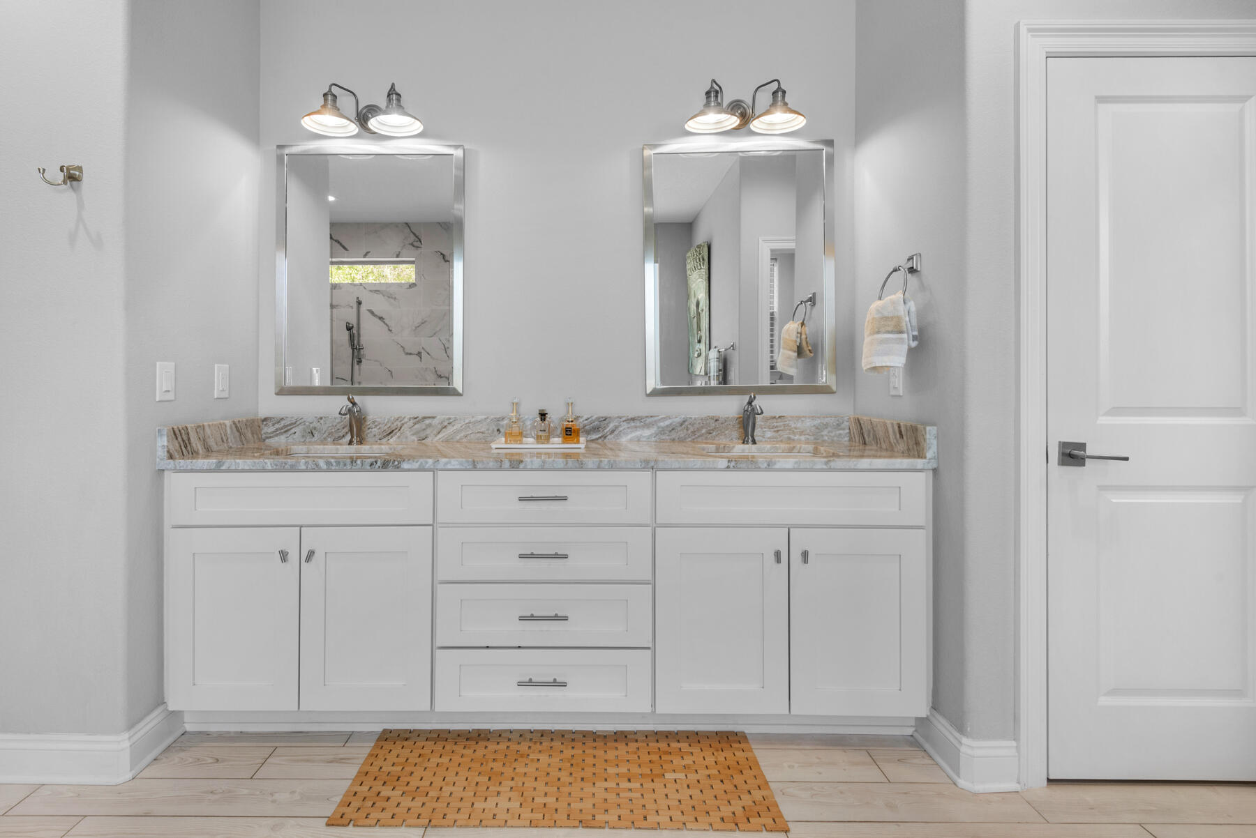 CAMELLIAS - Residential