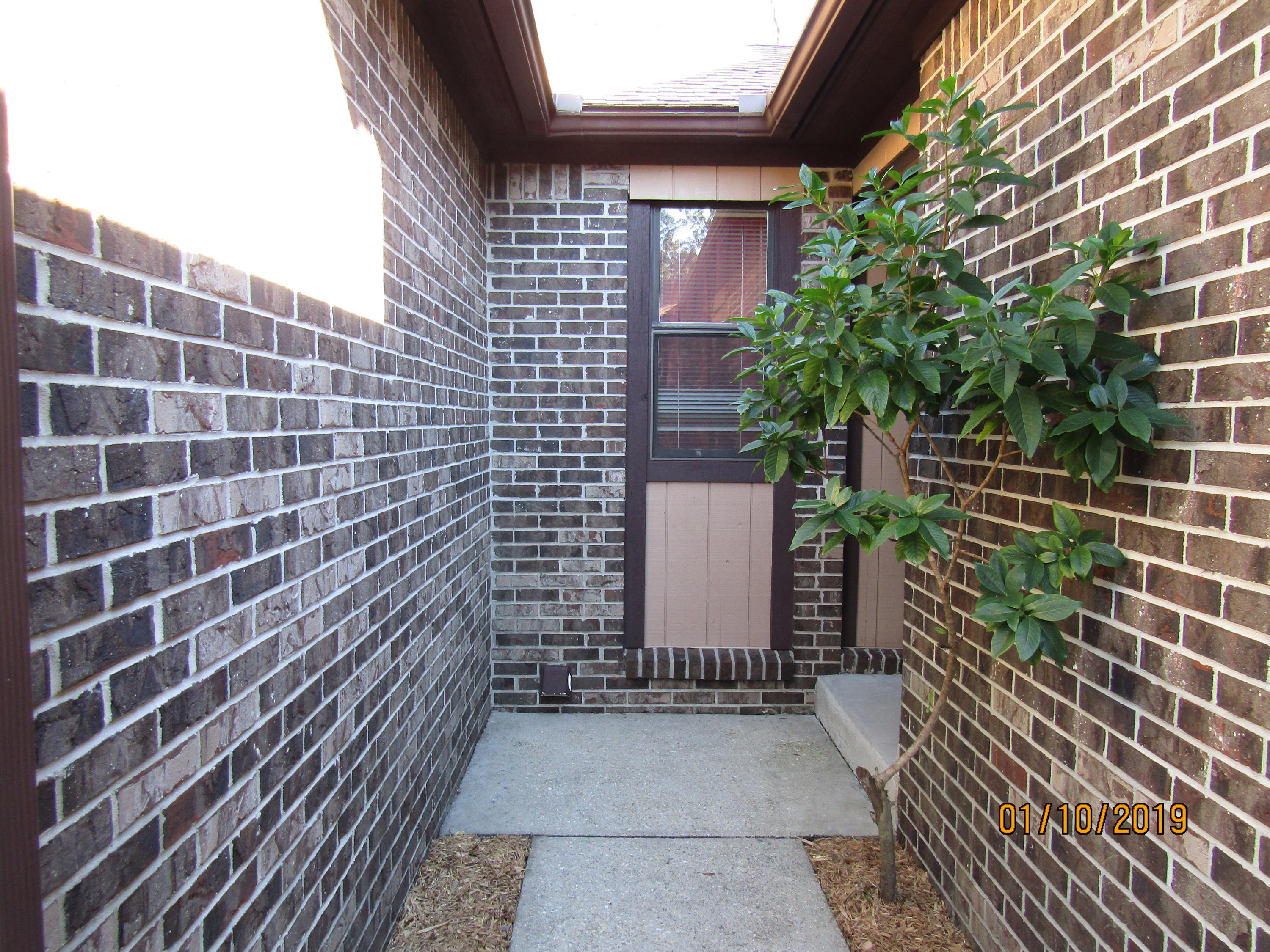 HIDDEN COVE T/H - Residential Lease