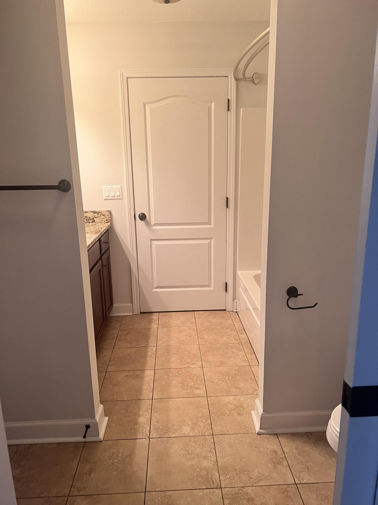 TRAILWOOD ESTATES - Residential Lease