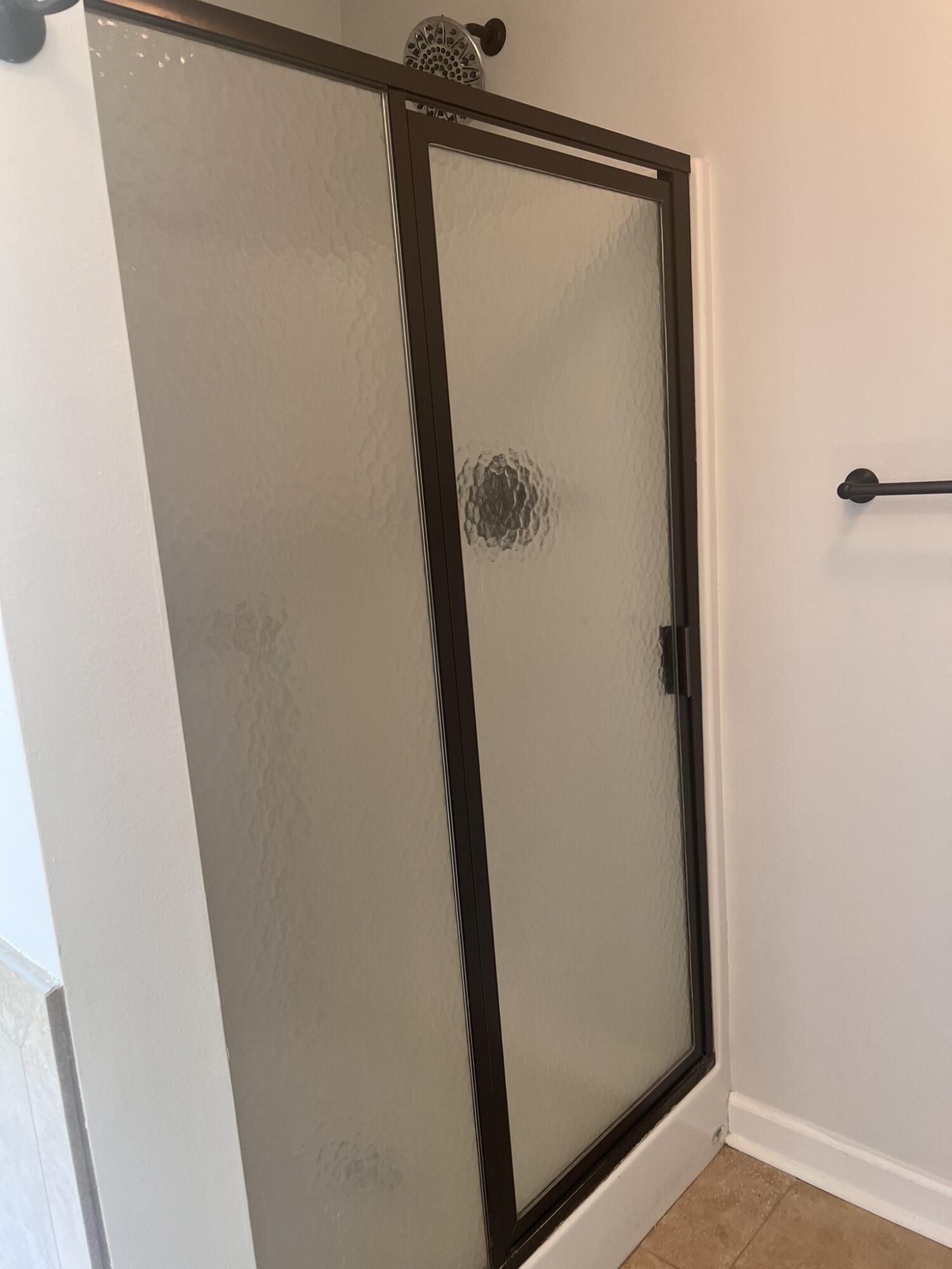 TRAILWOOD ESTATES - Residential Lease