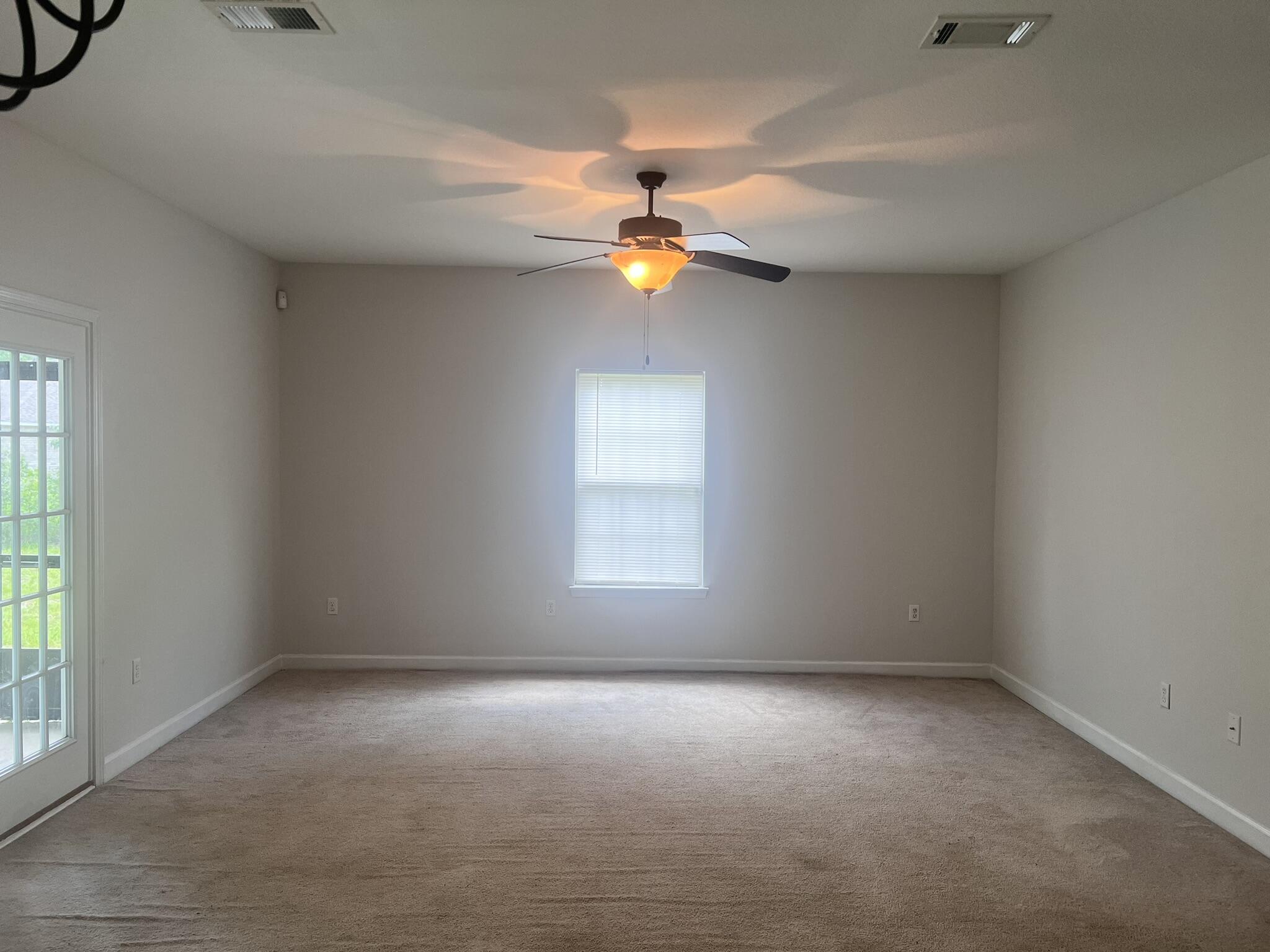 TRAILWOOD ESTATES - Residential Lease