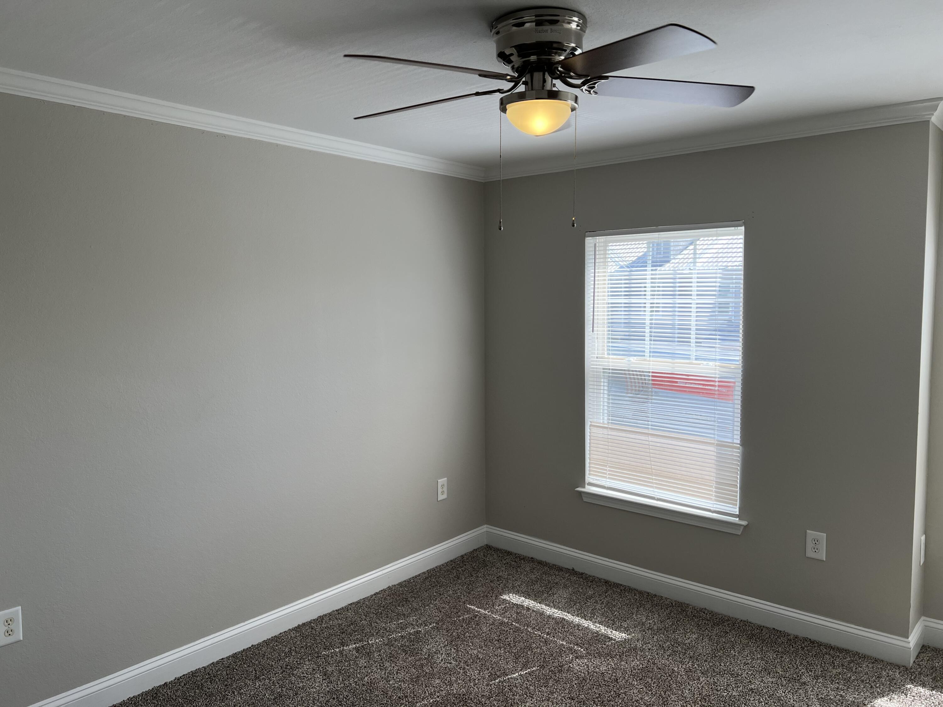 VERANDAS OF FREEPORT, THE - Residential Lease