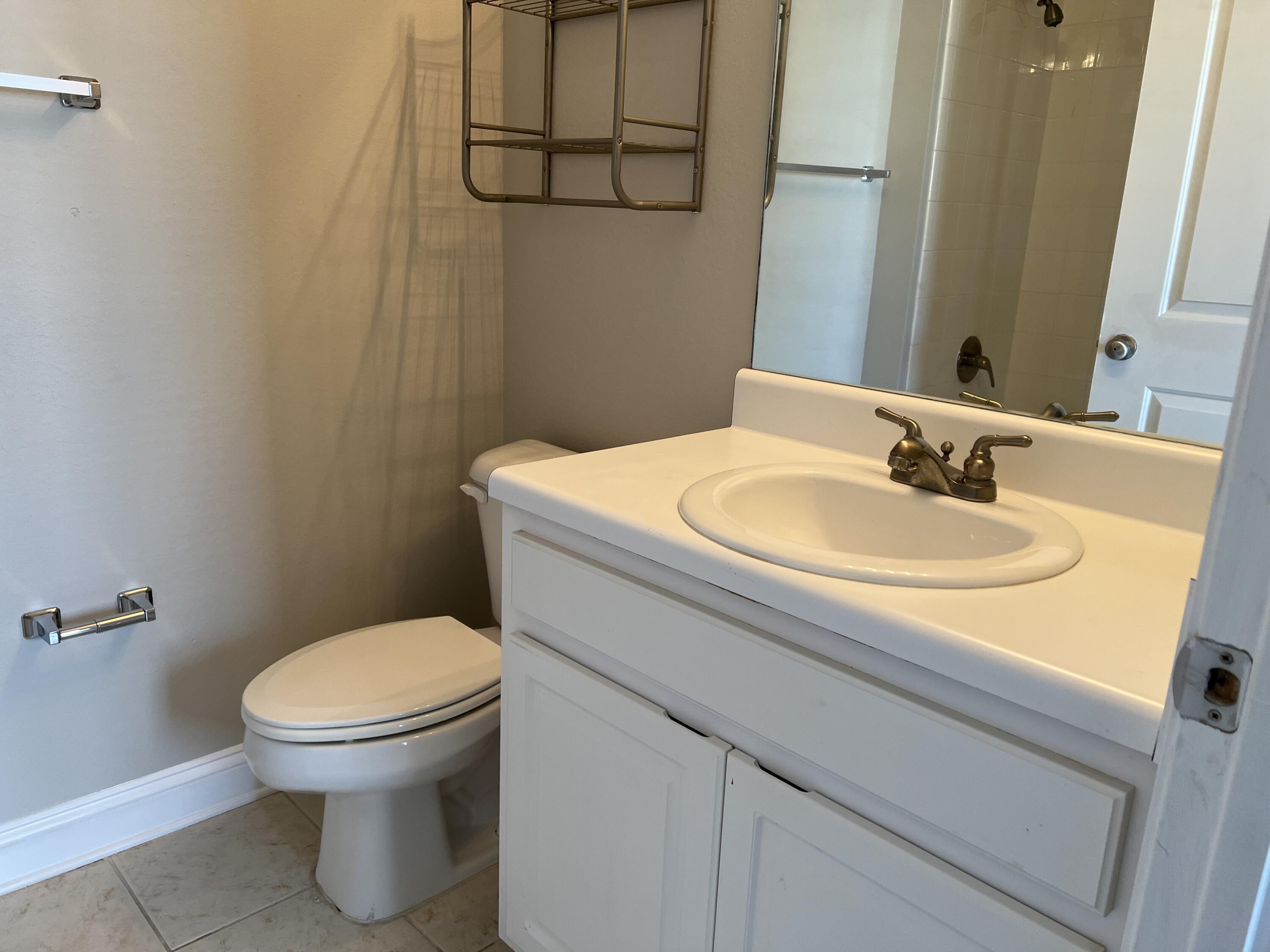 VERANDAS OF FREEPORT, THE - Residential Lease