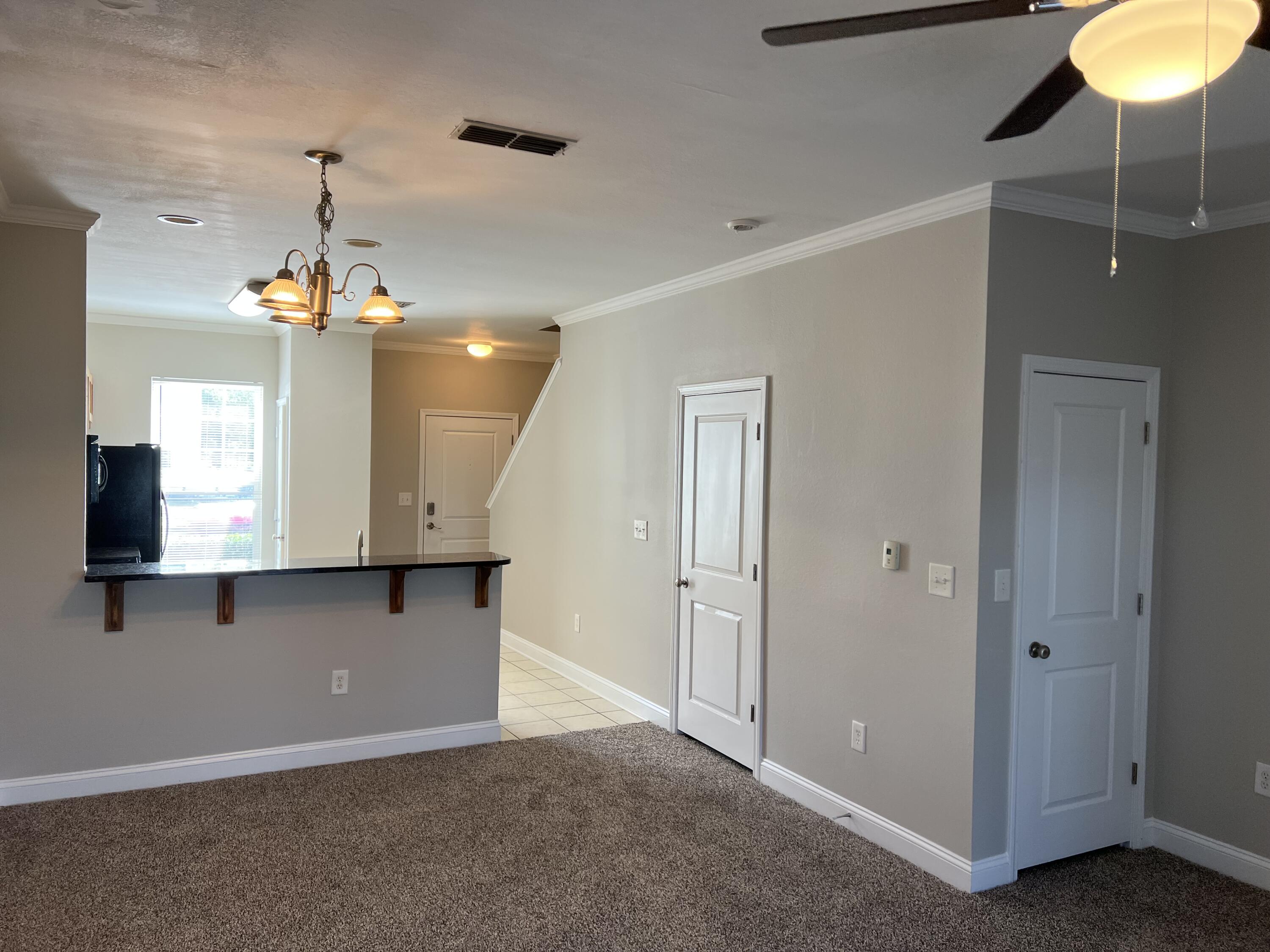 VERANDAS OF FREEPORT, THE - Residential Lease