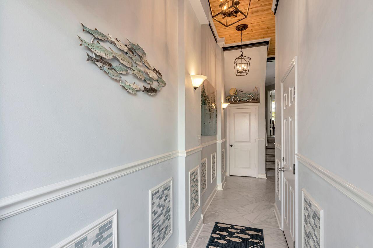 PARADISE POINT T/H - Residential