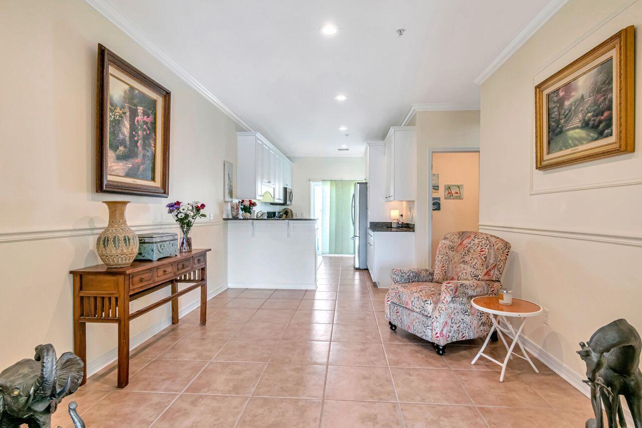 PARADISE POINT T/H - Residential