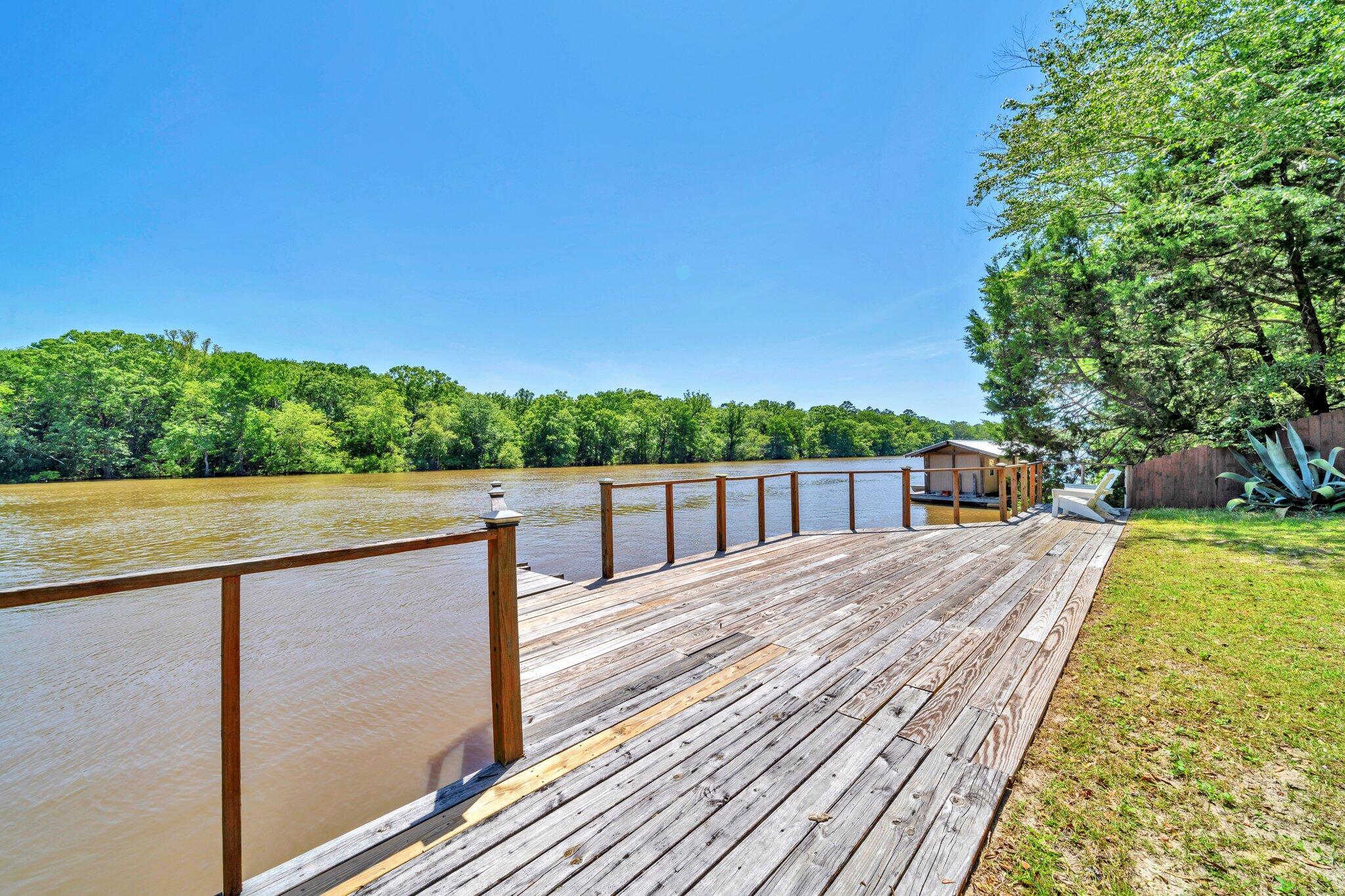 CHOCTAWHATCHEE RIVER ESTATES - Residential