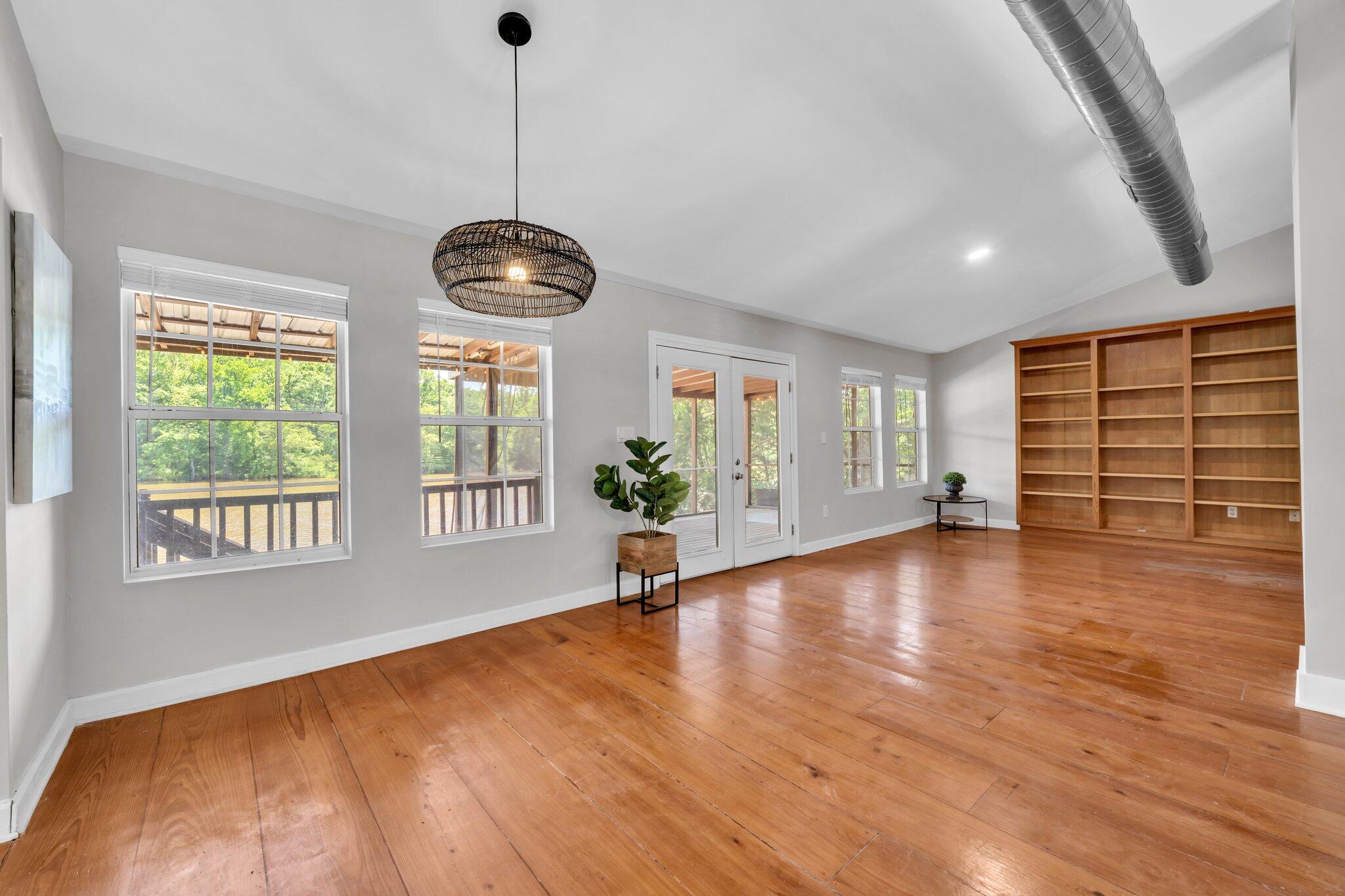 CHOCTAWHATCHEE RIVER ESTATES - Residential