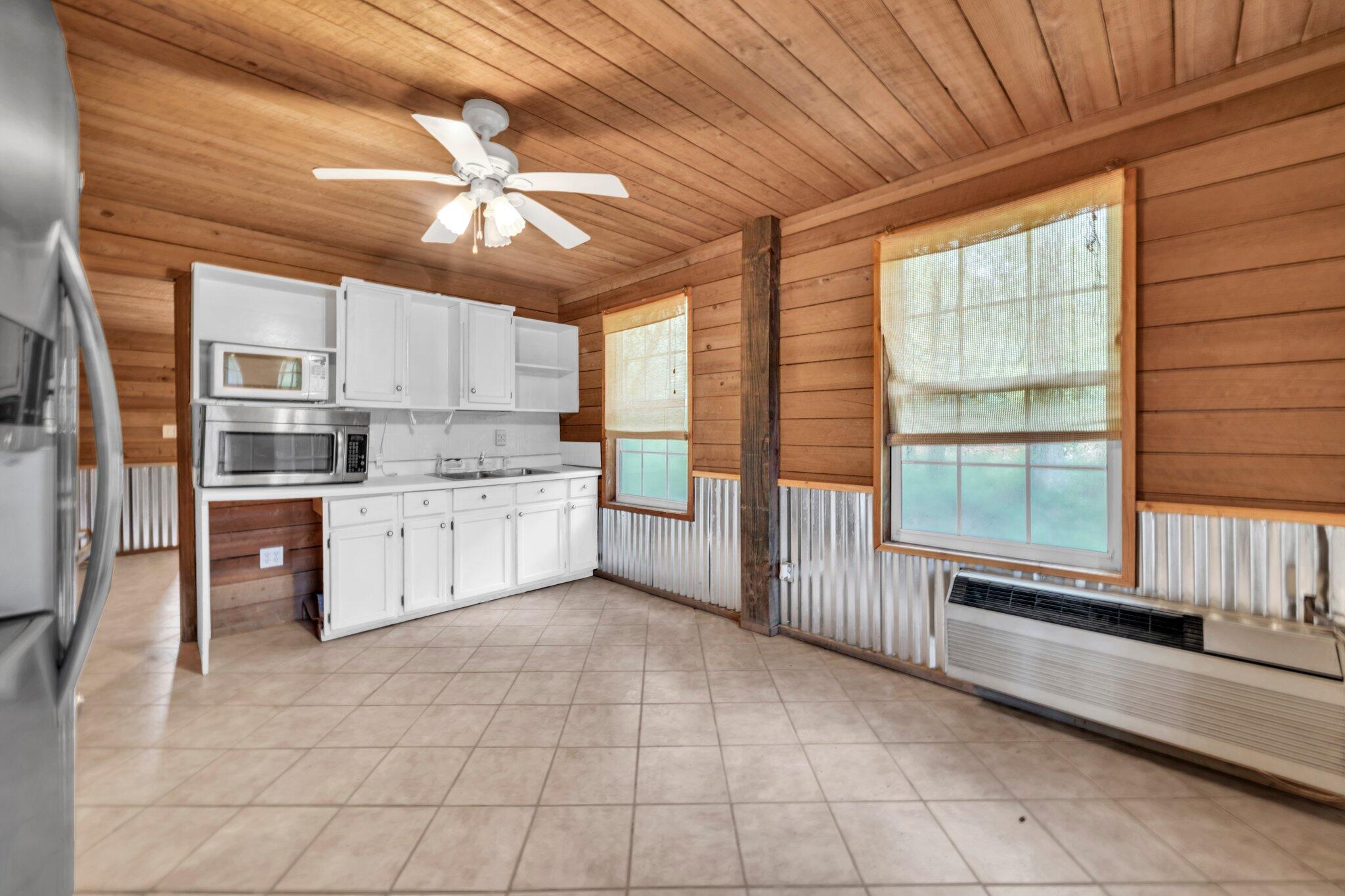 CHOCTAWHATCHEE RIVER ESTATES - Residential