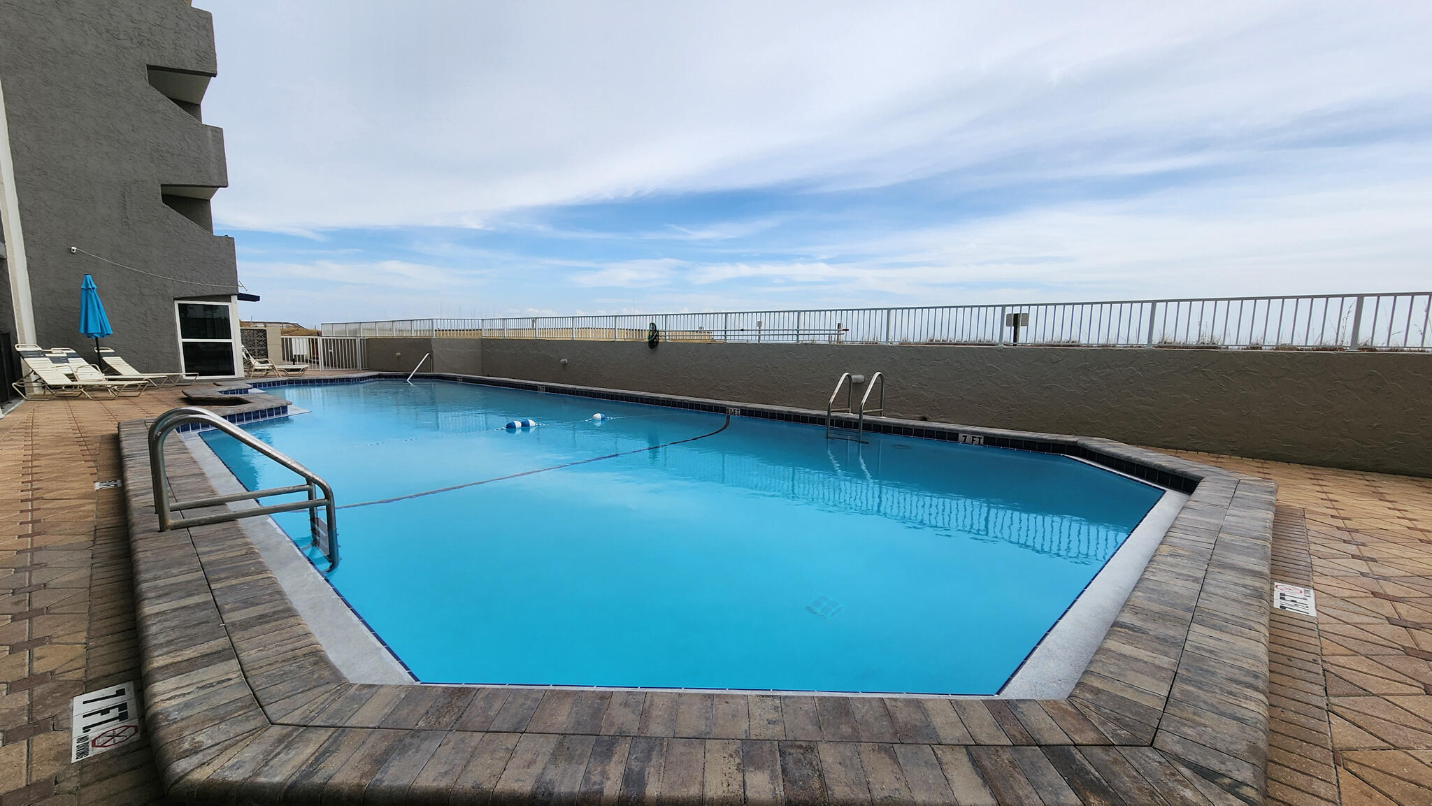 ISLAND ECHO CONDO - Residential