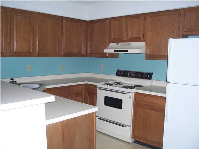 GARDEN OAKS CONDO - Residential Lease