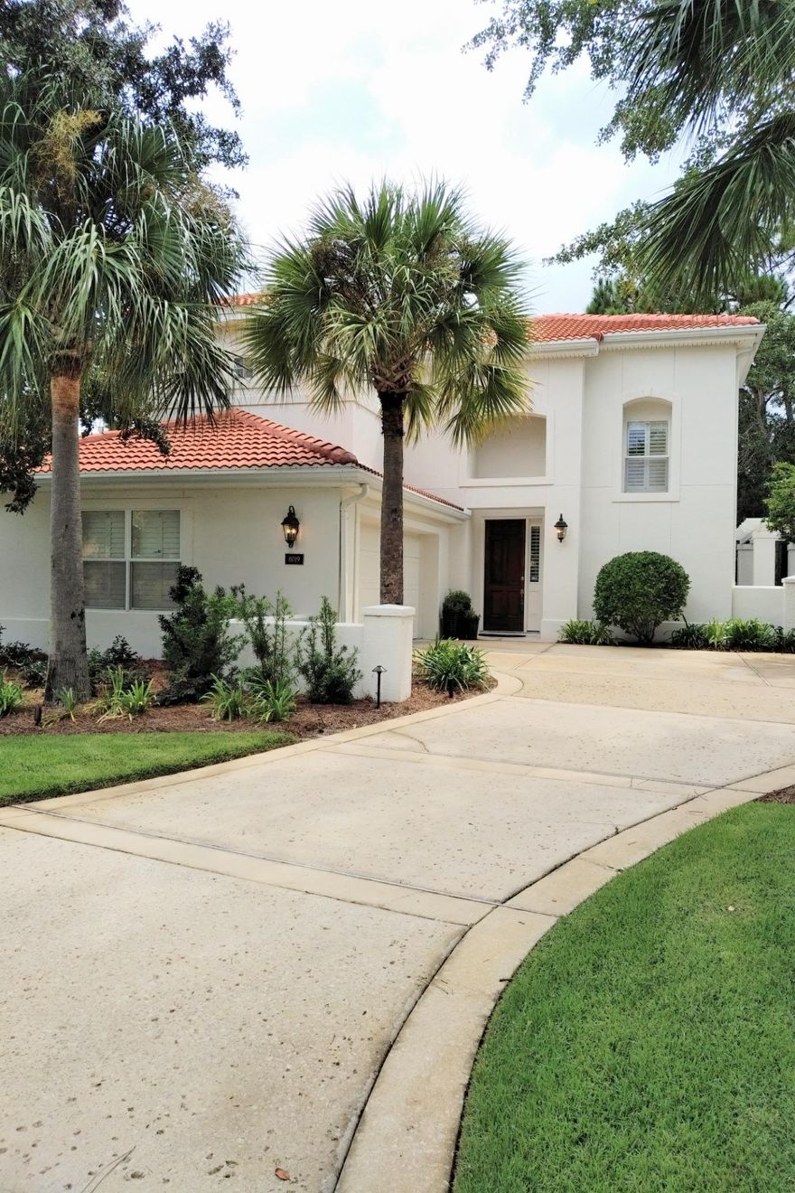 COMPLETELY RENOVATED AND PROFESSIONALLY DECORATED THIS YEAR!This home has all new appliances, beautiful new granite counter tops, new lighting fixtures, fans, and plumbing appliances, new crystal knob hardware on all doors and new cabinet hardware, fresh paint surrounded by new wide base boarding, crown molding, and trim, new tiling in the large screened in porch. Seller spared no expense!This home is the newest home in the private community of Legend Creek. A short walk to Baytown Wharf and peaceful views of the lake behind; you get the best of the best in this home. The yard was landscaped by a professional landscape architect and the property received new sod throughout. You'll be able to enjoy your outside serenity both day