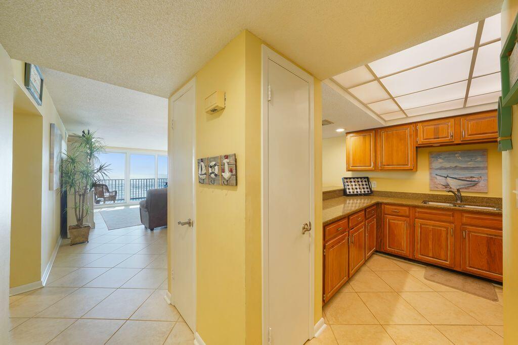 GRAND MARINER PH 1 - Residential