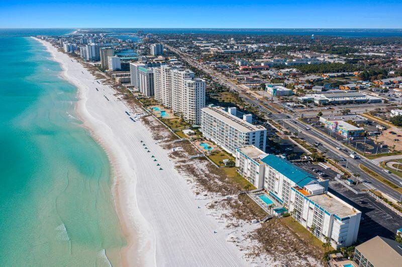 GRAND MARINER PH 1 - Residential