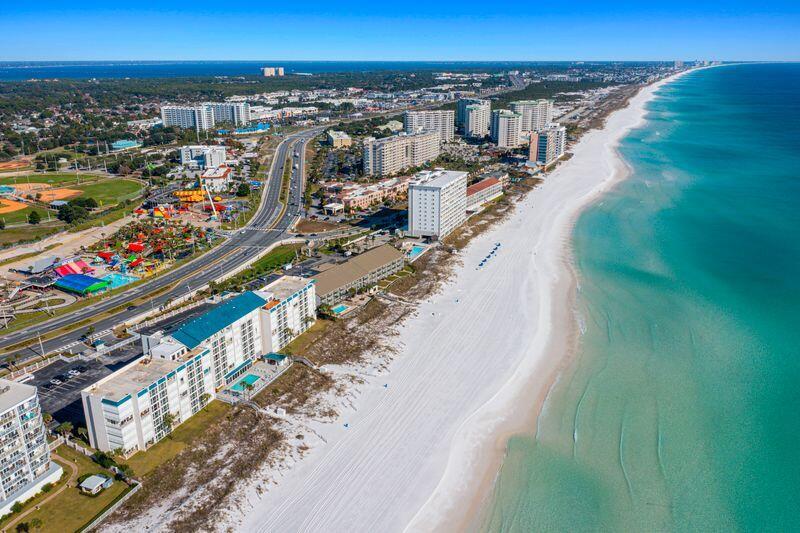 GRAND MARINER PH 1 - Residential