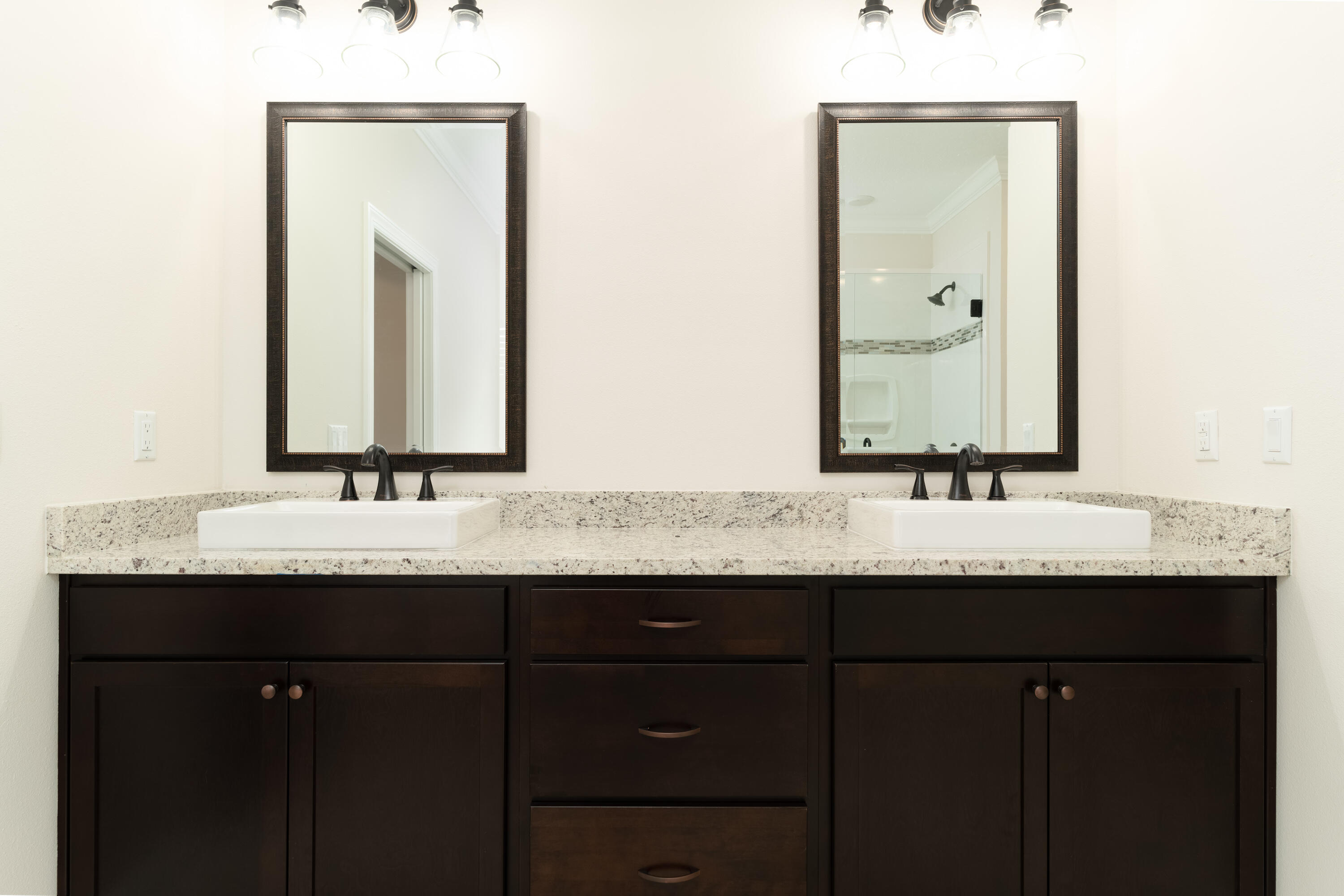 FOREST DALE - Residential