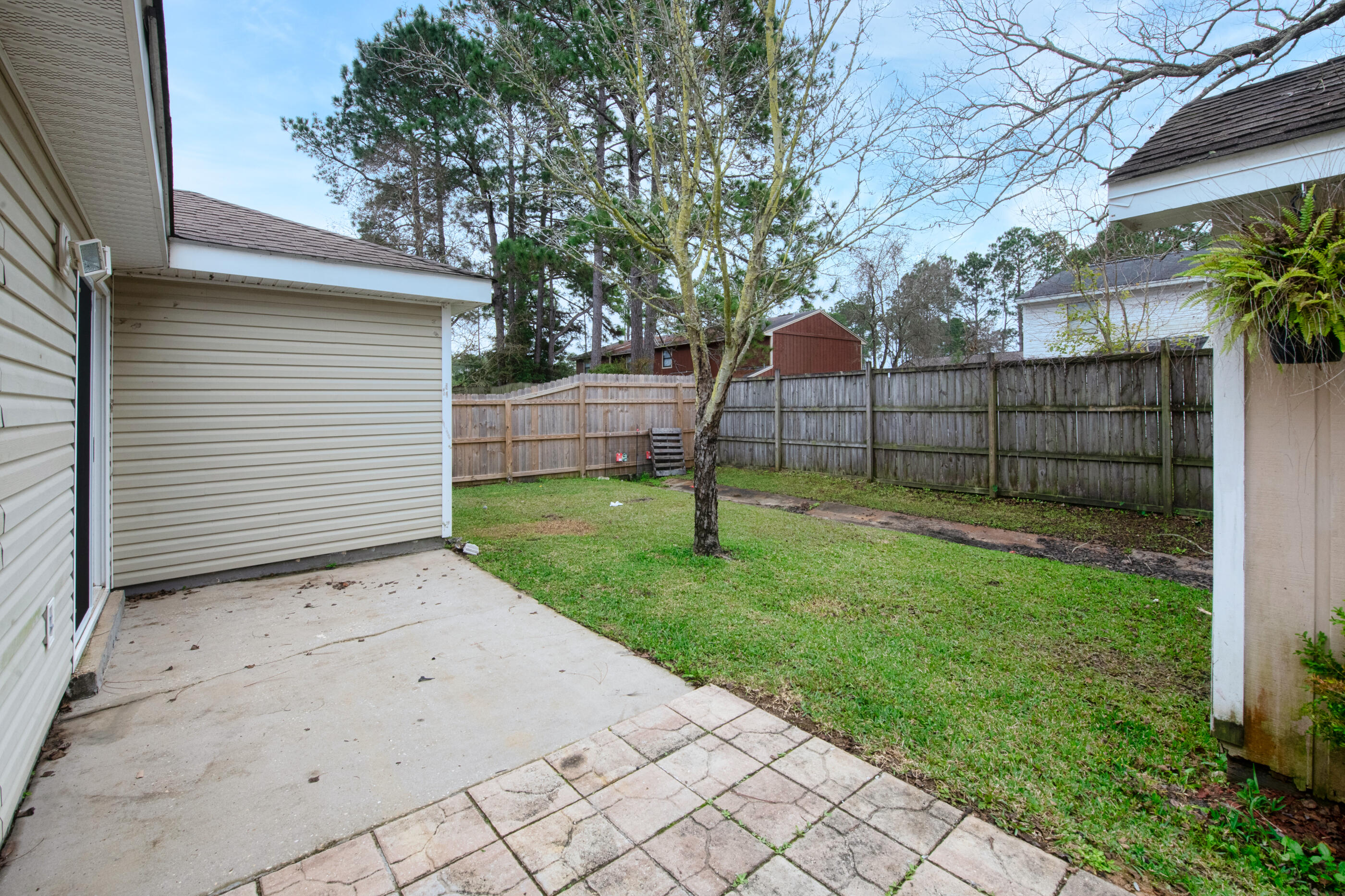 SADDLE CREEK - Residential