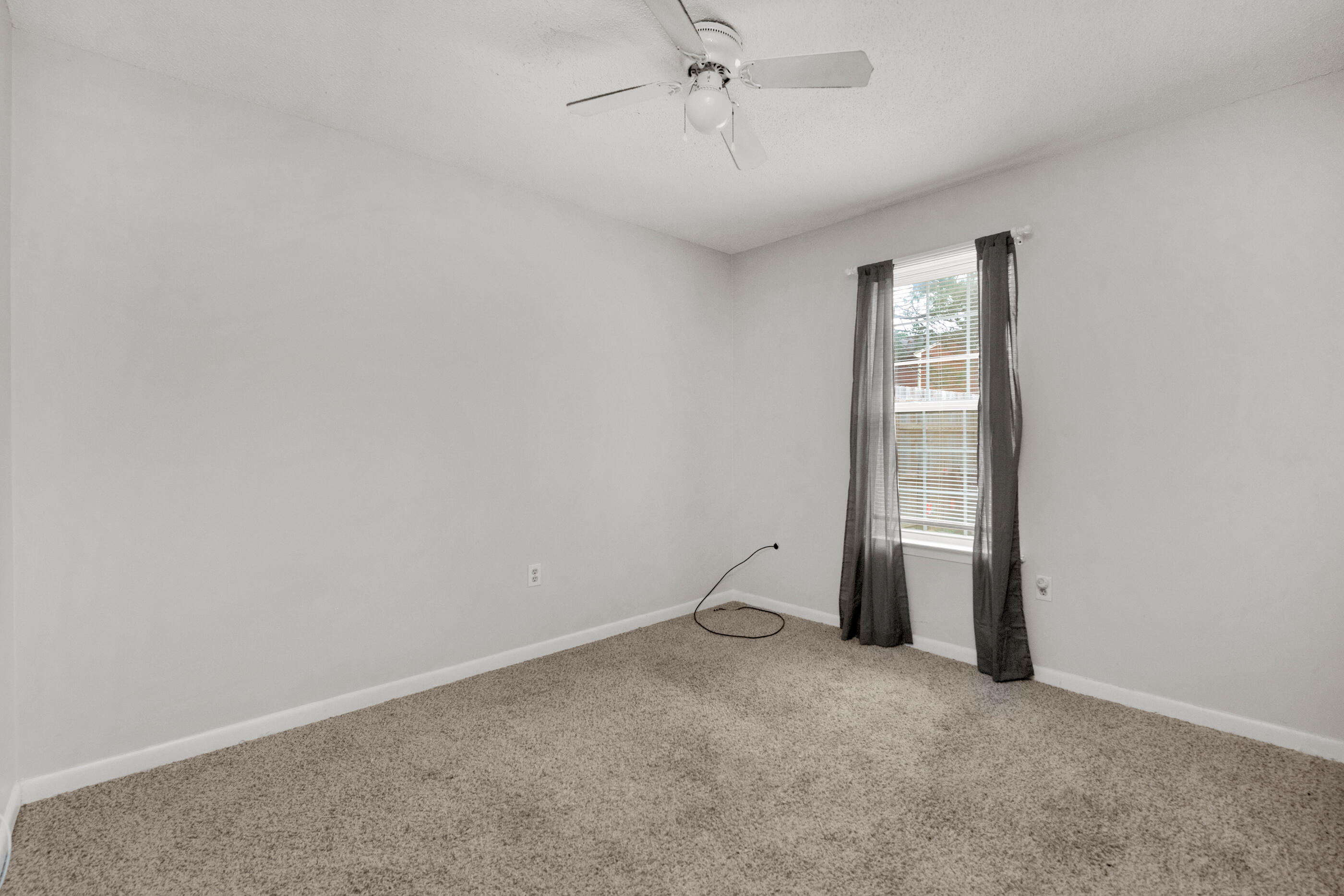 SADDLE CREEK - Residential