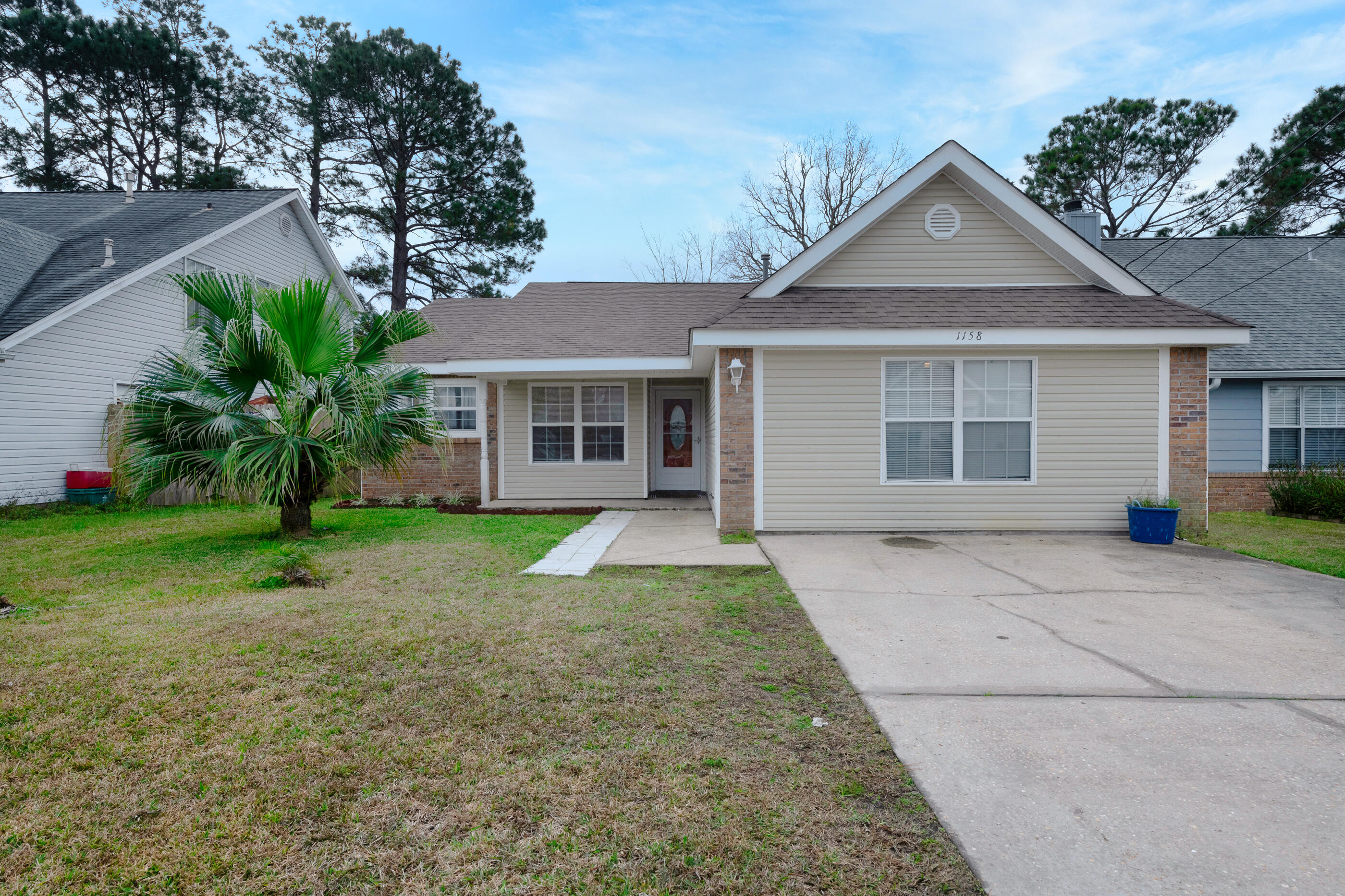 SADDLE CREEK - Residential