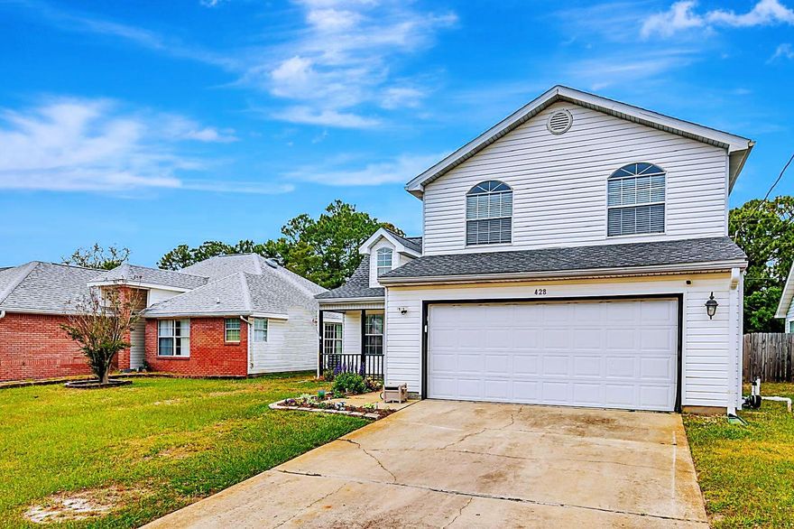 Charming 3-bedroom, 2.5-bath home in Bridgewater Subdivision, conveniently, proximate to Hurlburt Field (4.5 miles) and Eglin AFB (15 miles). Highlights include:- Spacious floor plan with vaulted ceilings and natural light- Cozy fireplace- Beautifully updated kitchen- Convenient half bath downstairs- Large primary bedroom and bathroom with double vanities upstairs- Spacious, fenced backyard with covered patio and raised planter areaPerfect for families and those looking for a relaxing outdoor space.