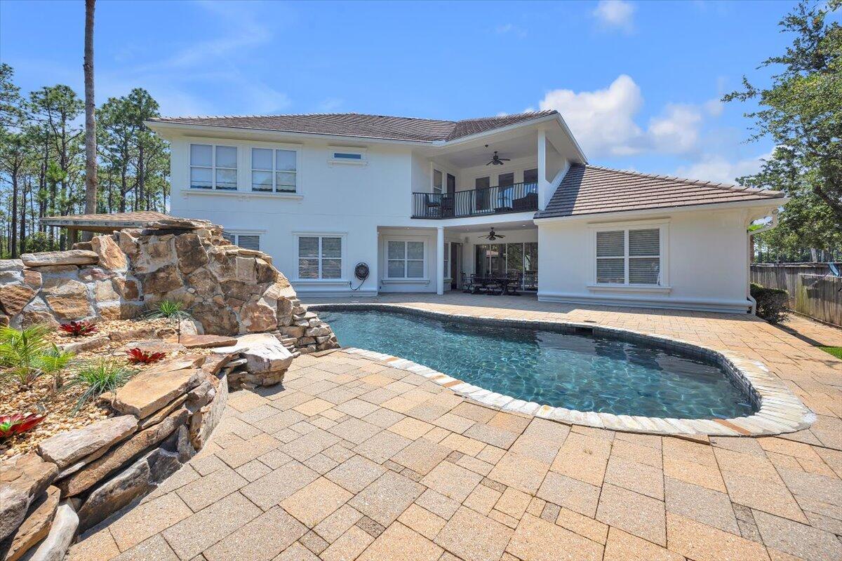 ROYAL PALMS - Residential