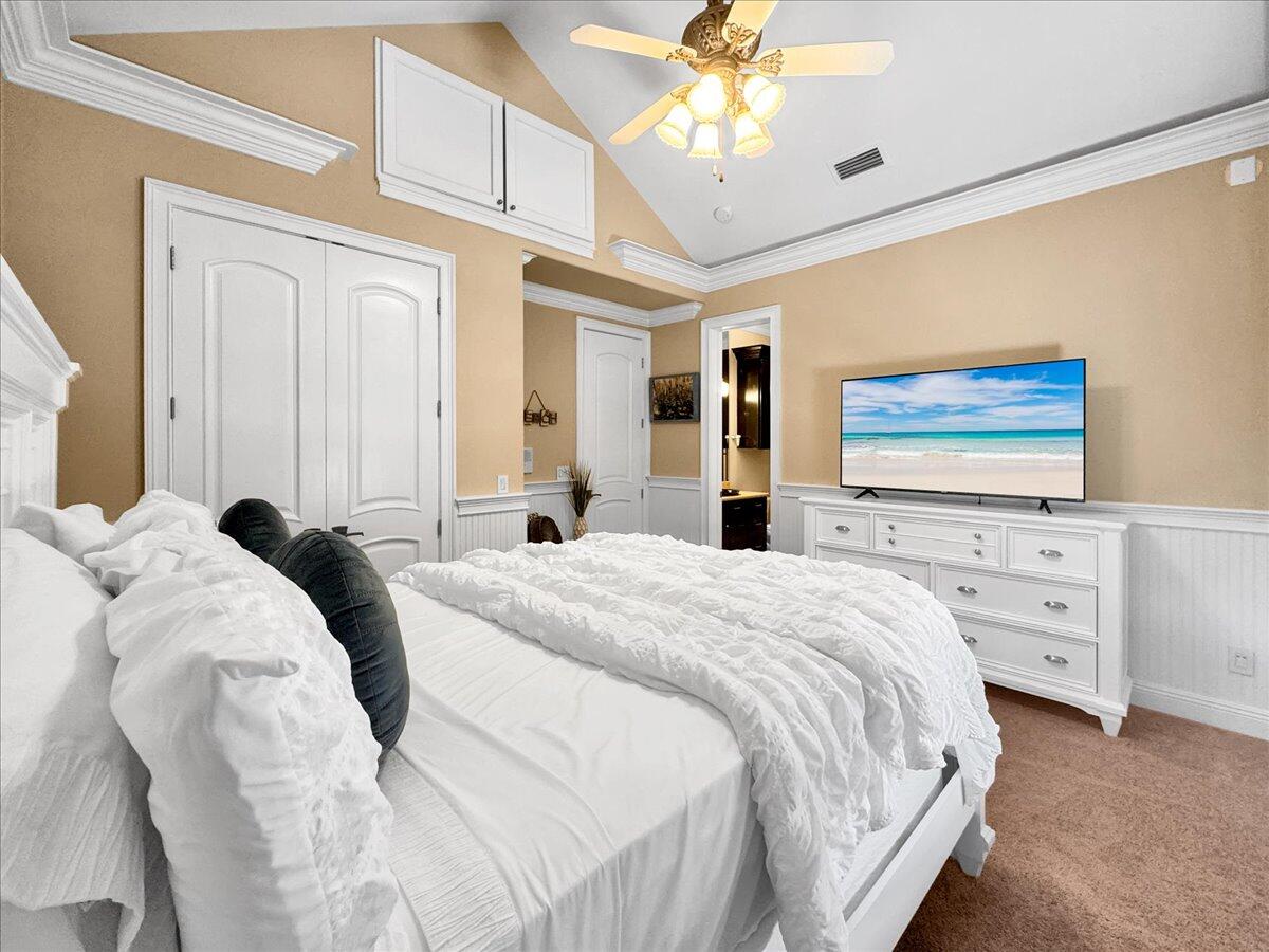 ROYAL PALMS - Residential
