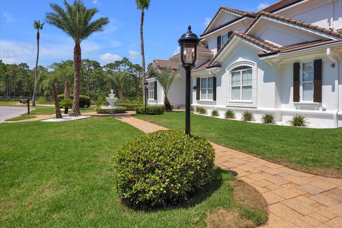 ROYAL PALMS - Residential