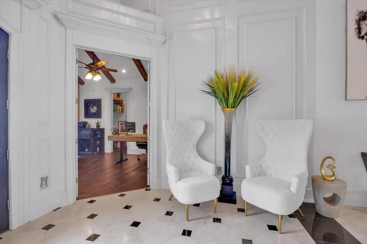 ROYAL PALMS - Residential