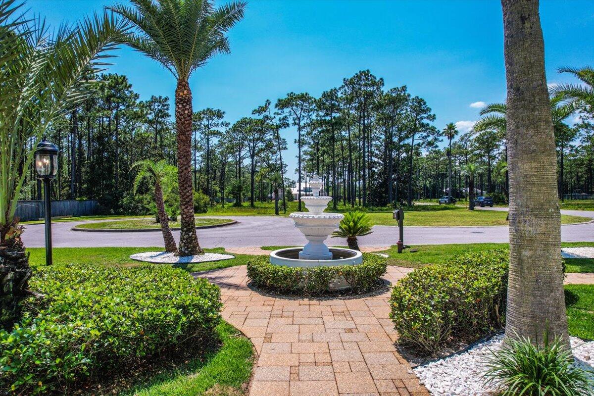 ROYAL PALMS - Residential