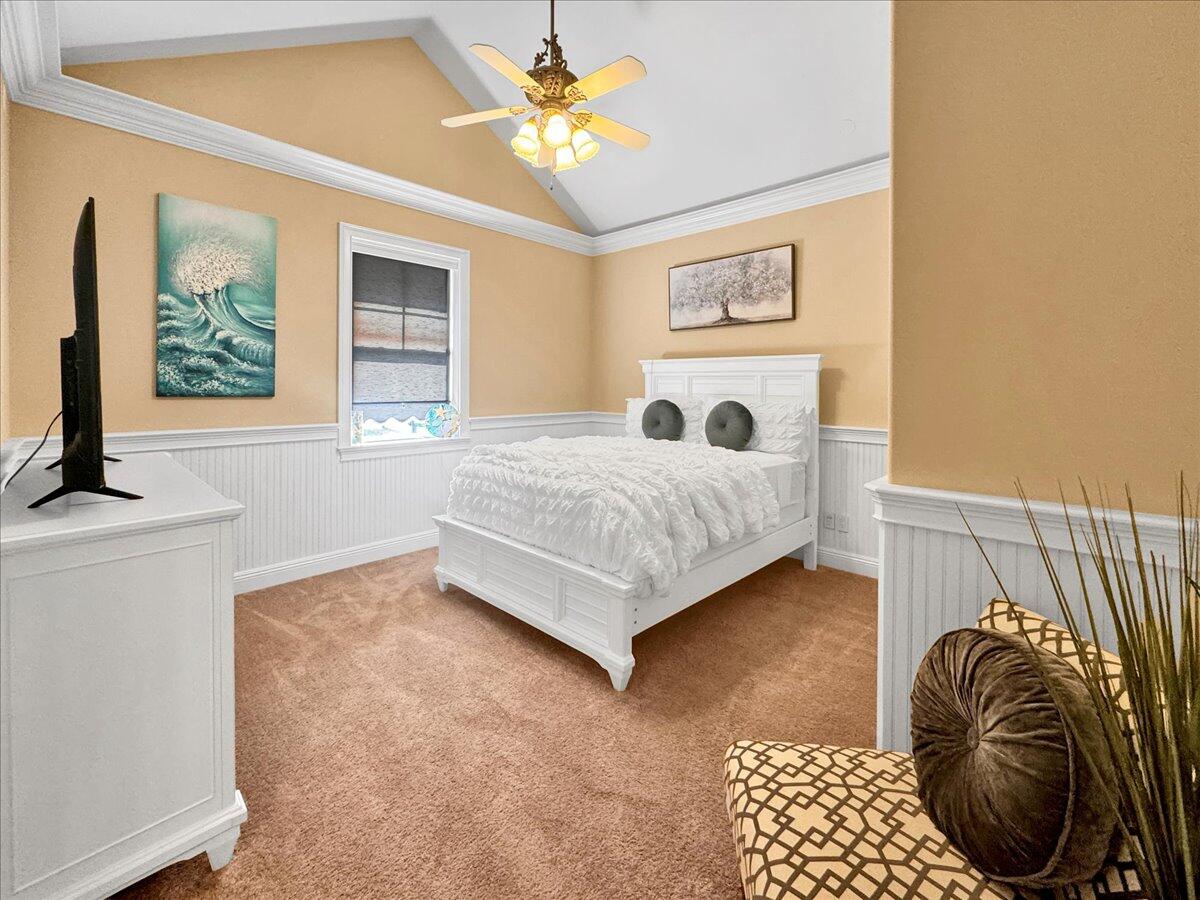 ROYAL PALMS - Residential