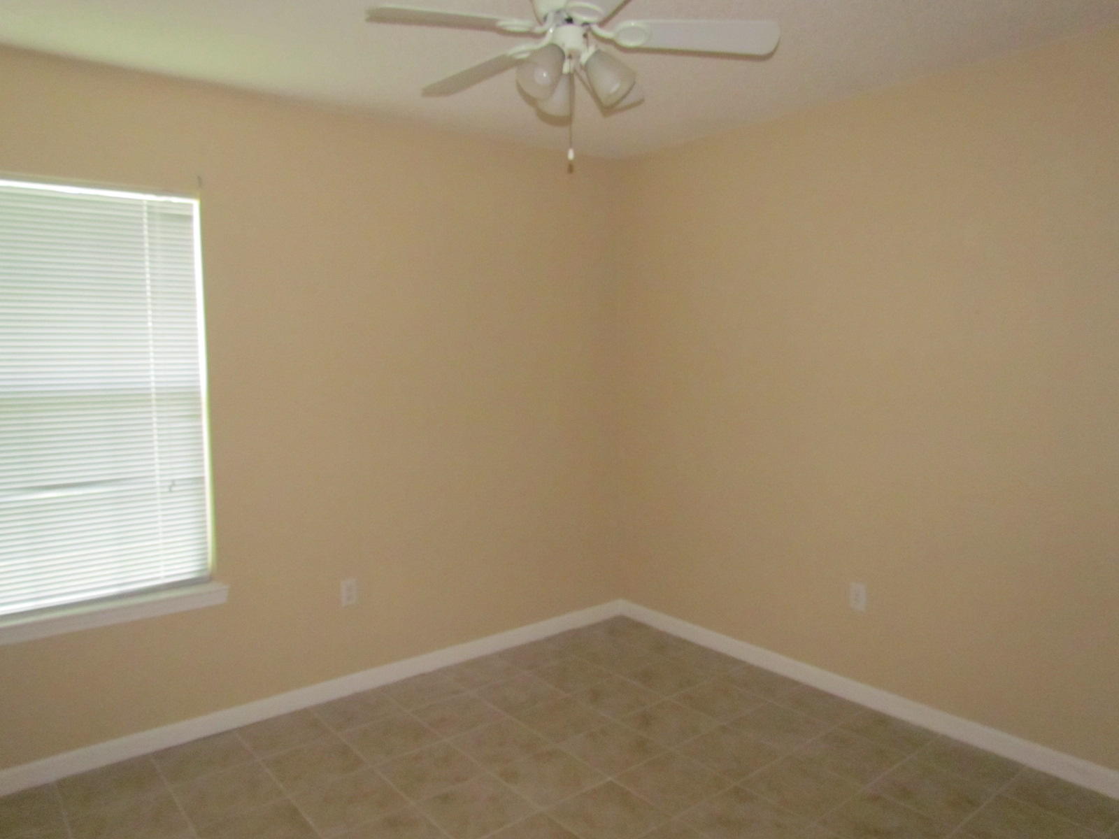 CREEKSIDE - Residential Lease