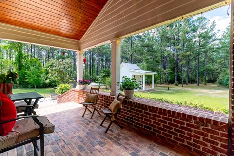 A home in Crestview