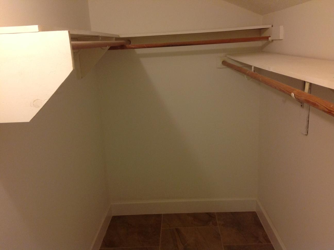 VIKING MANOR PH 1 - Residential