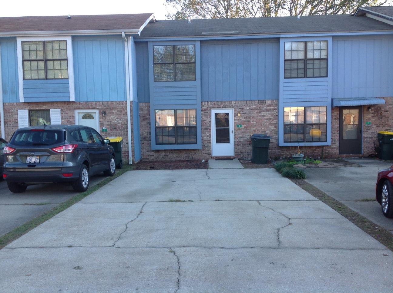 VIKING MANOR PH 1 - Residential