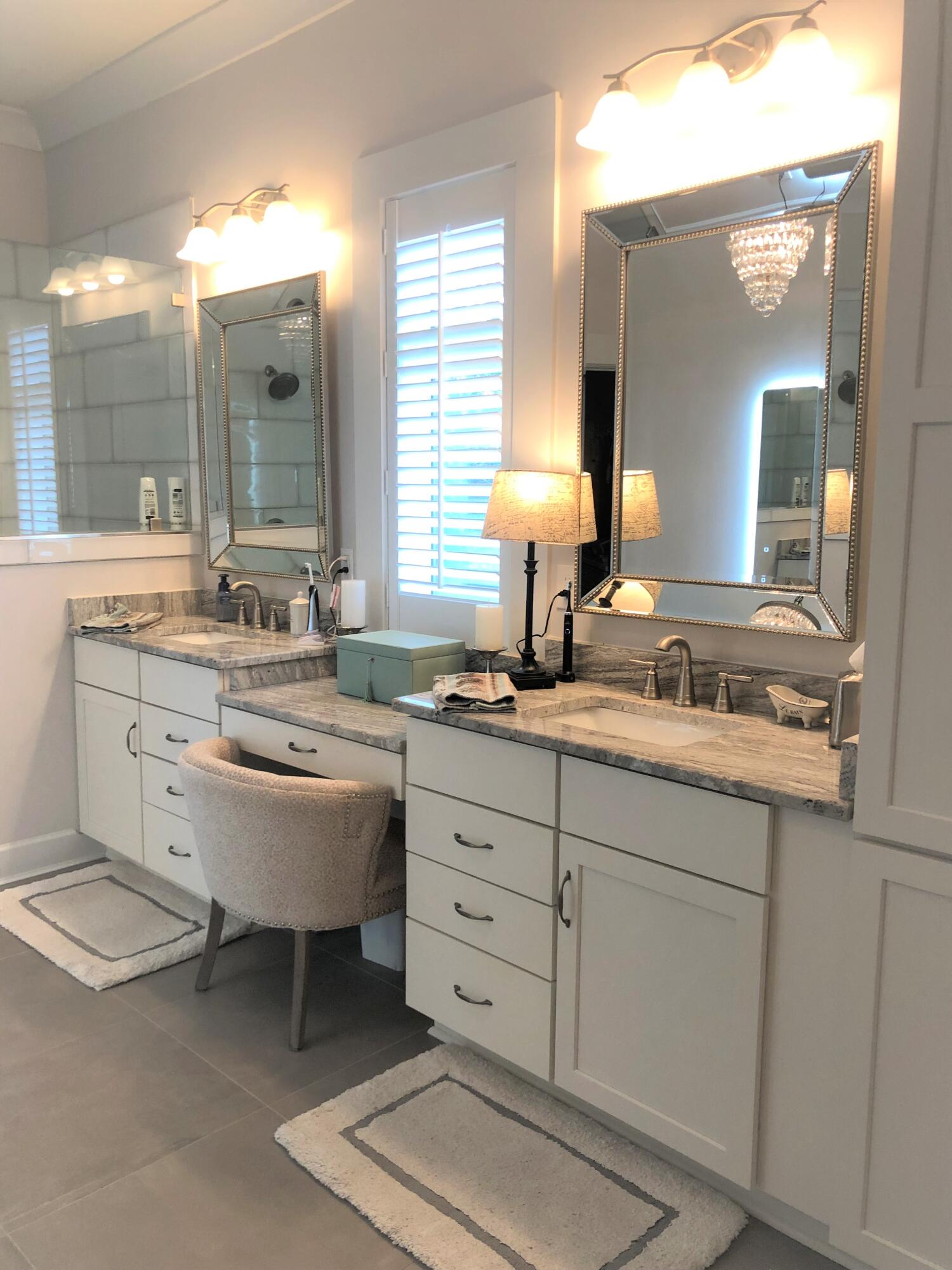 ORIOLE BEACH - Residential