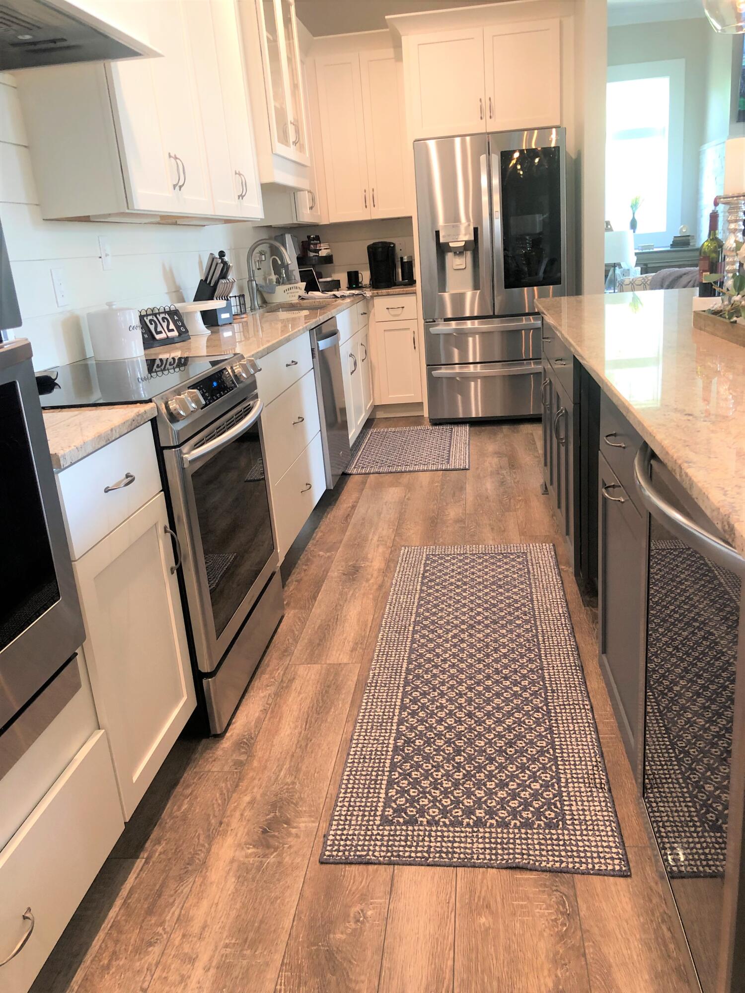 ORIOLE BEACH - Residential
