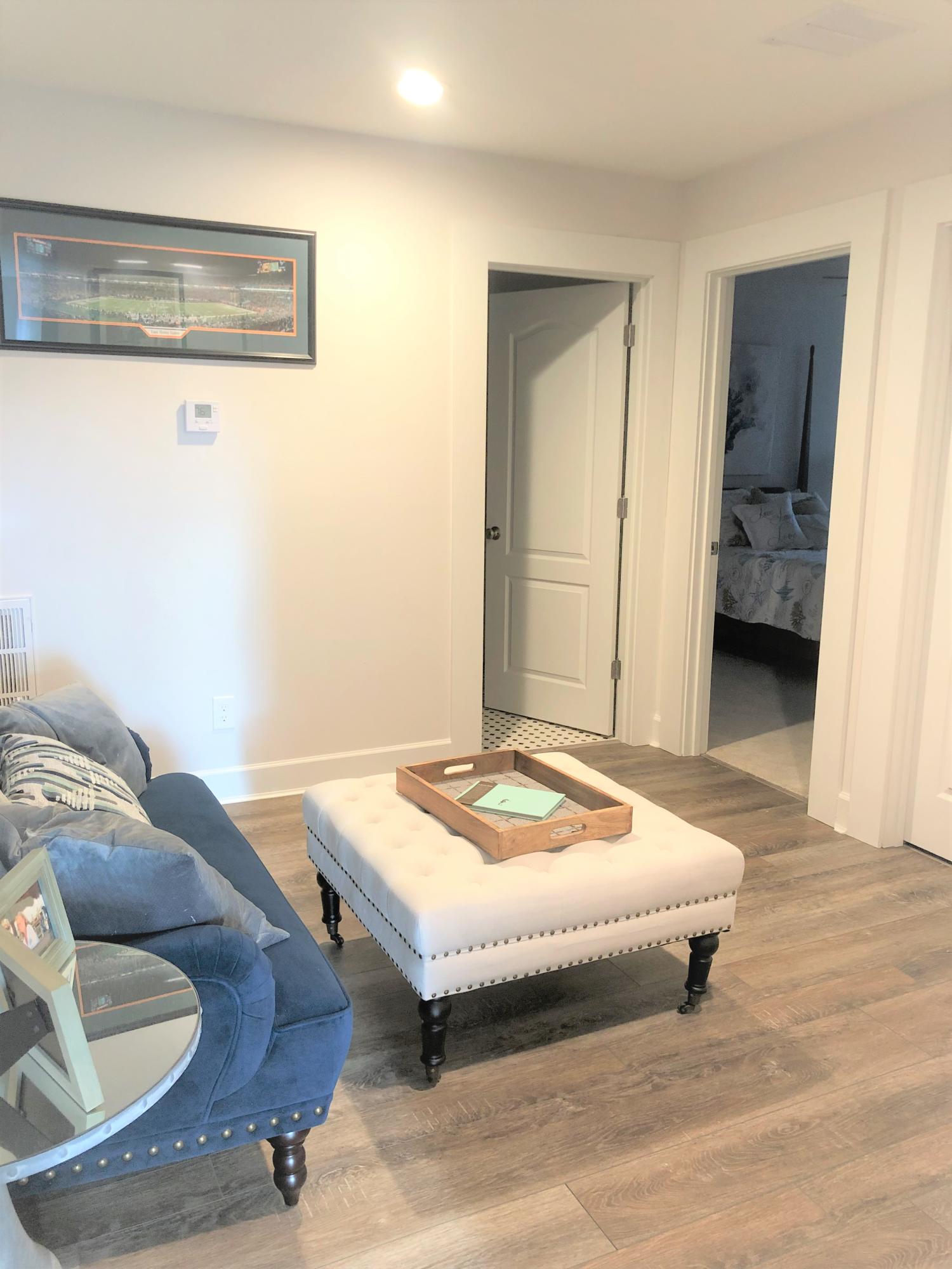ORIOLE BEACH - Residential