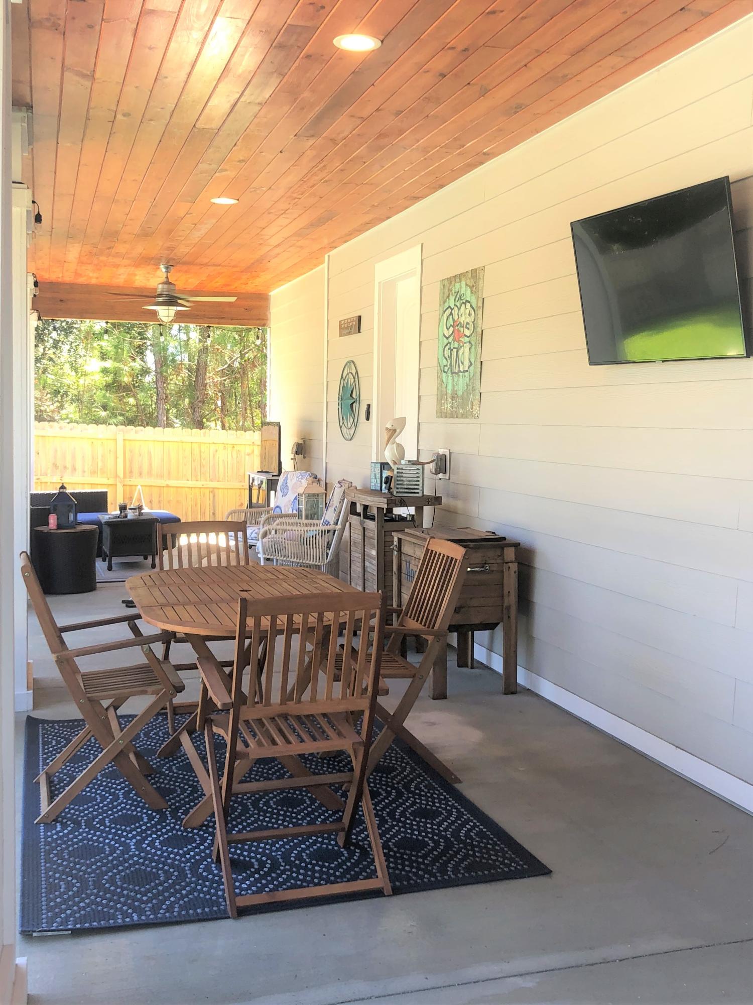 ORIOLE BEACH - Residential