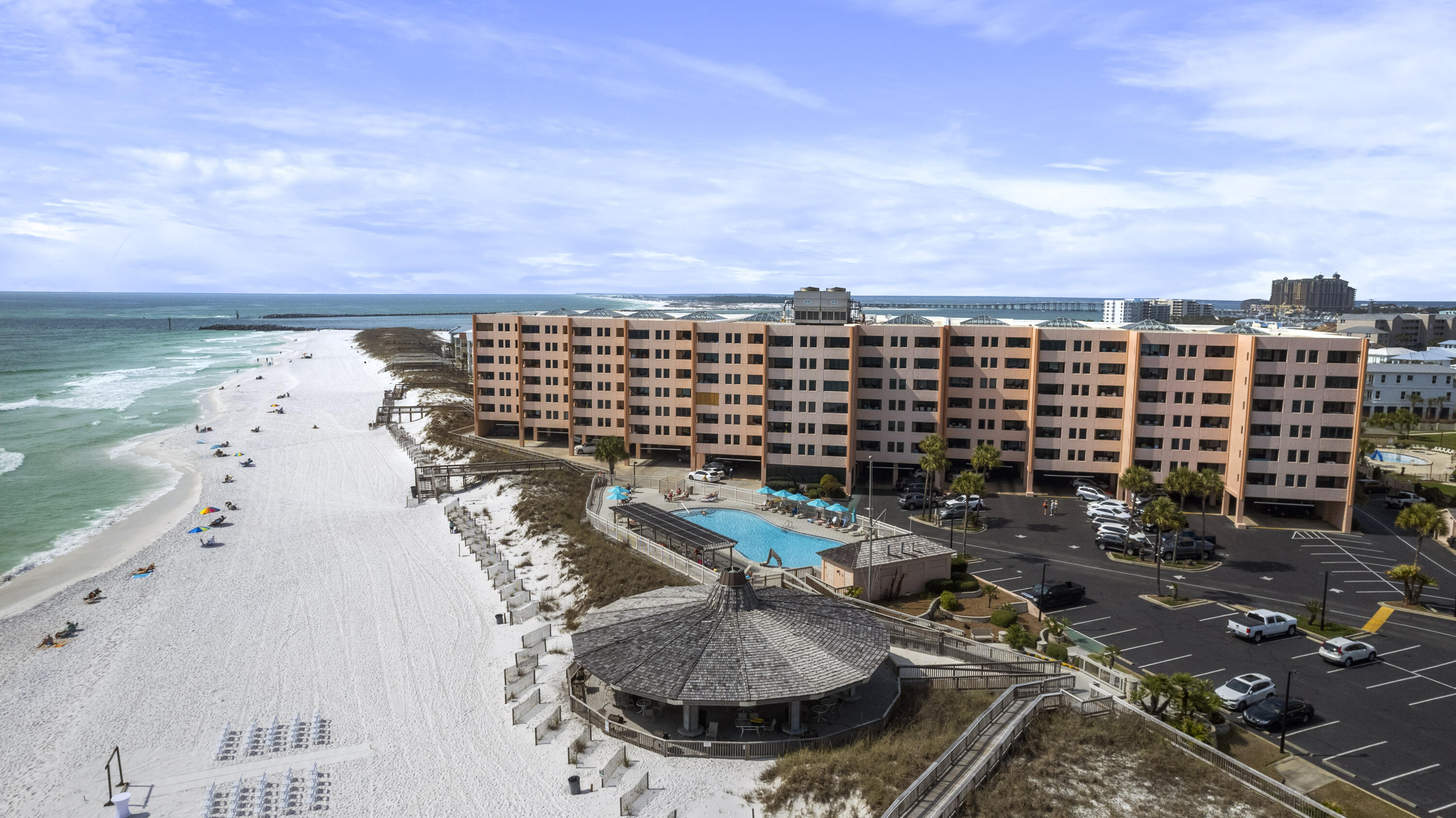 Jetty East Condominium - Residential